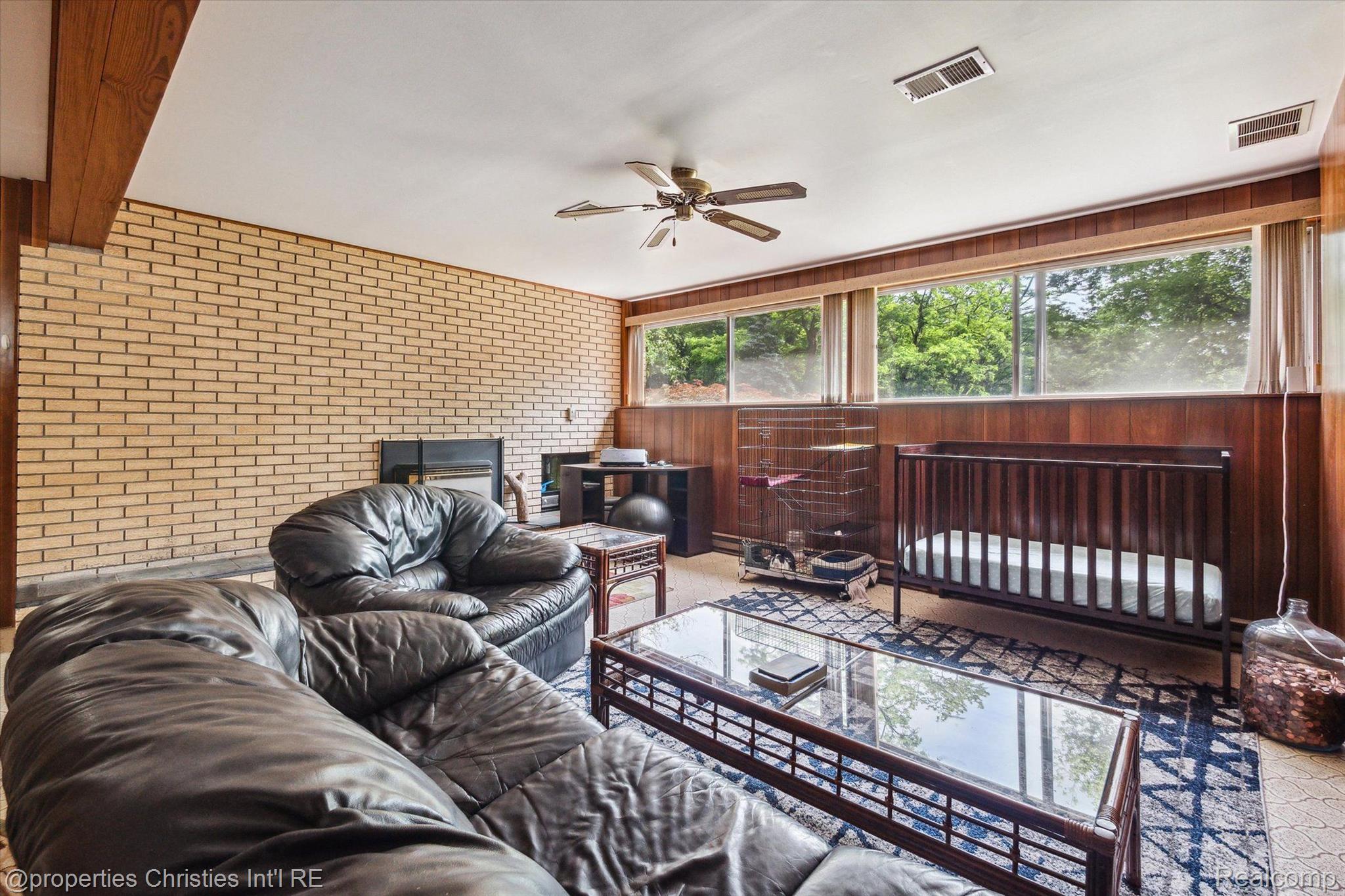 336 S GARNER Road