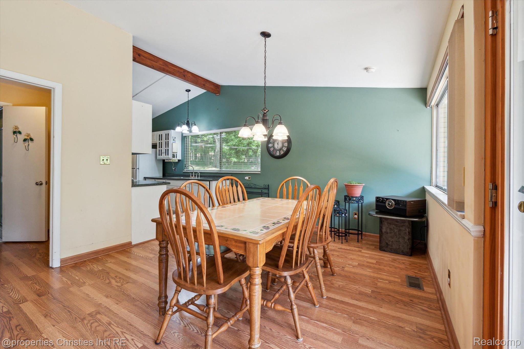 336 S GARNER Road