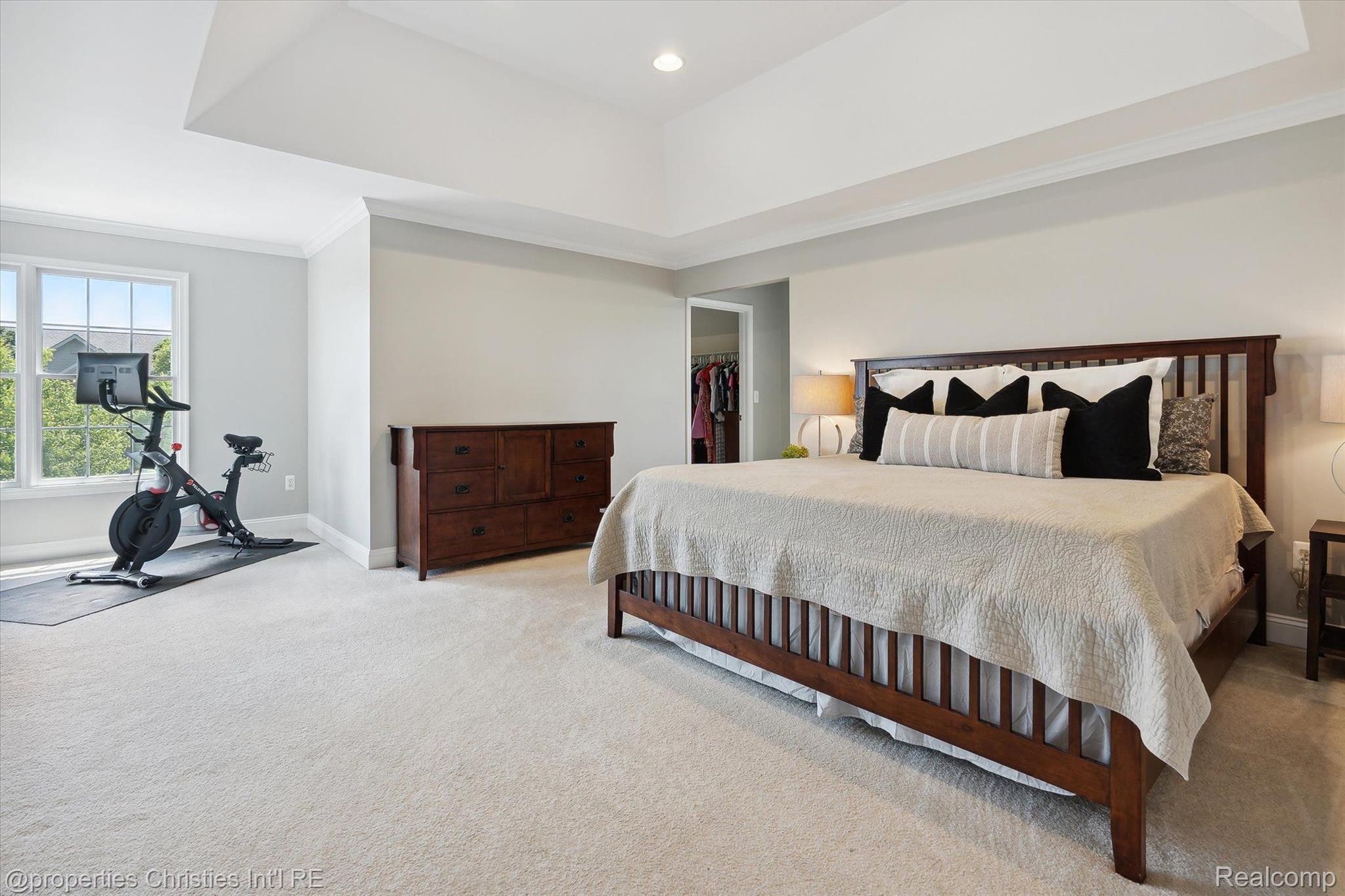 46340 PINEHURST Drive