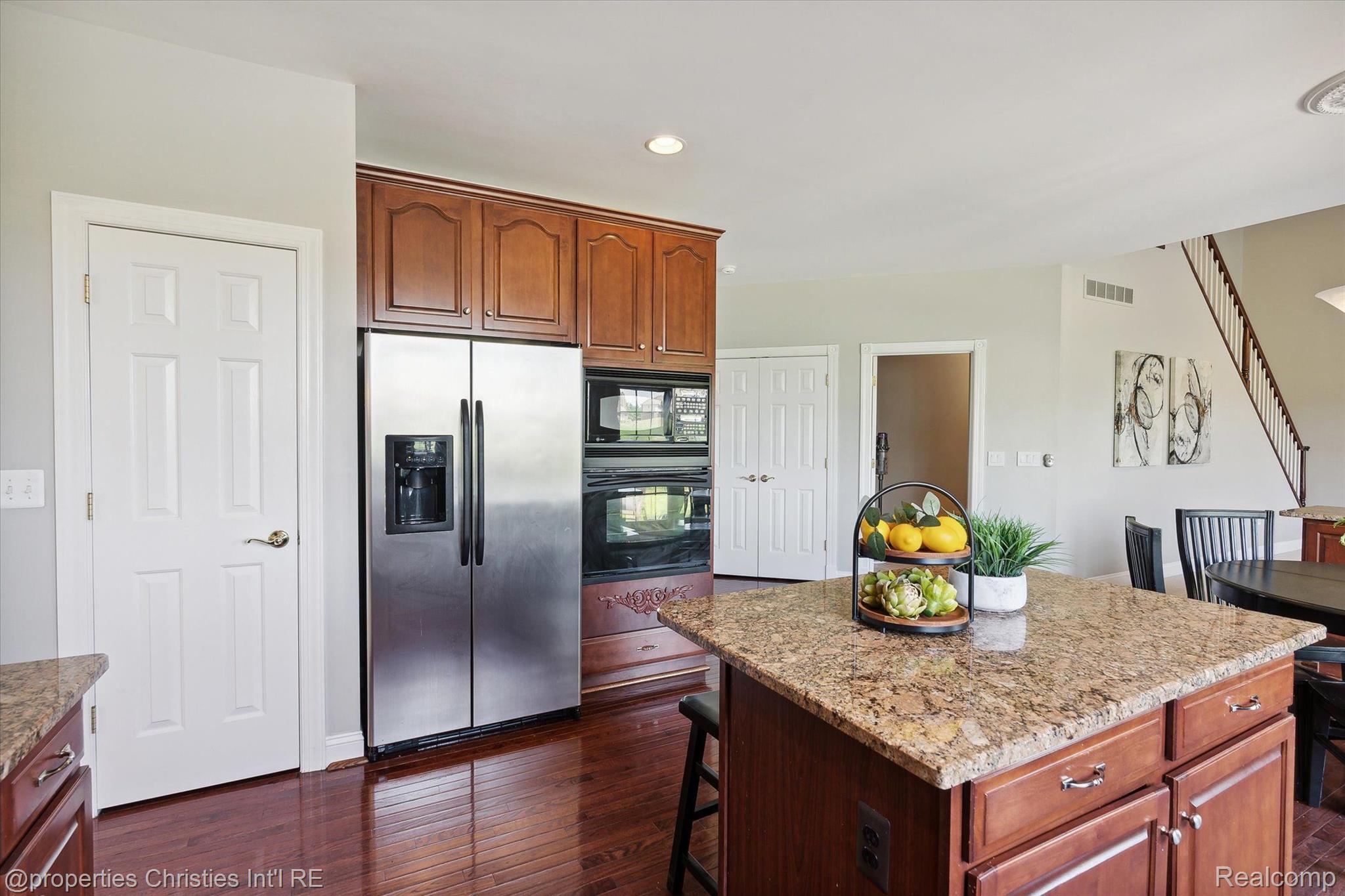46340 PINEHURST Drive
