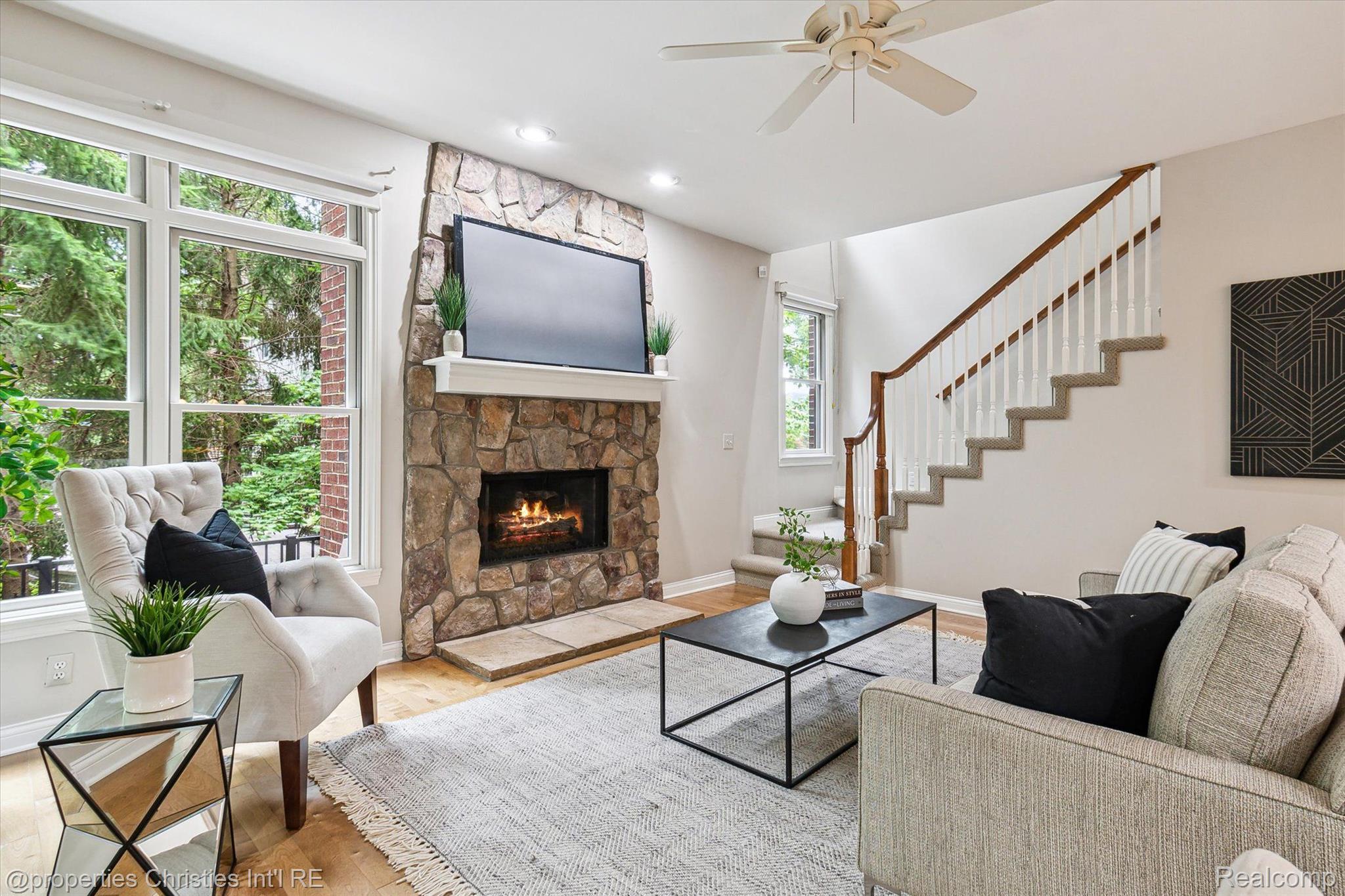 47196 MERION Circle
