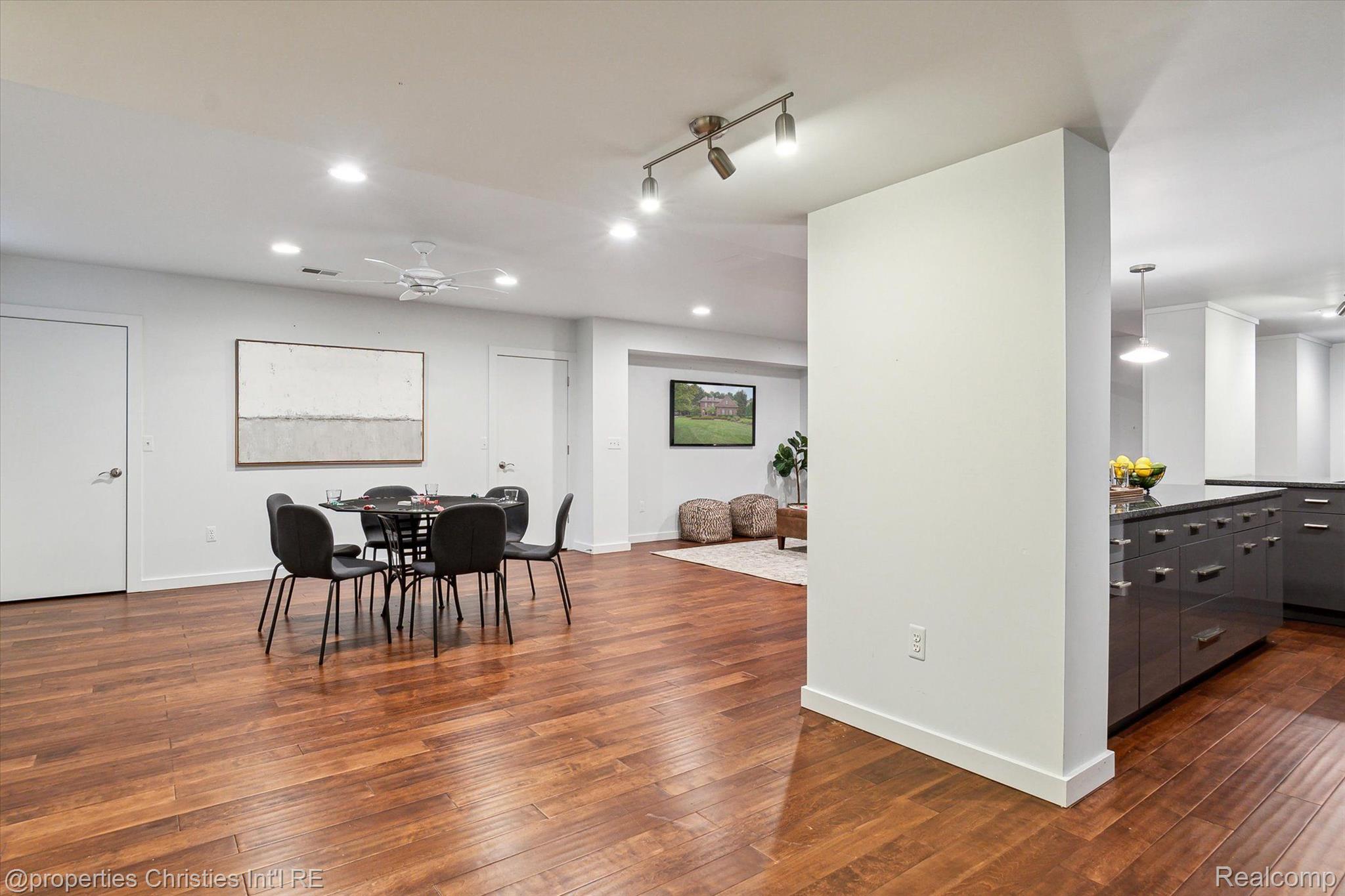 47196 MERION Circle
