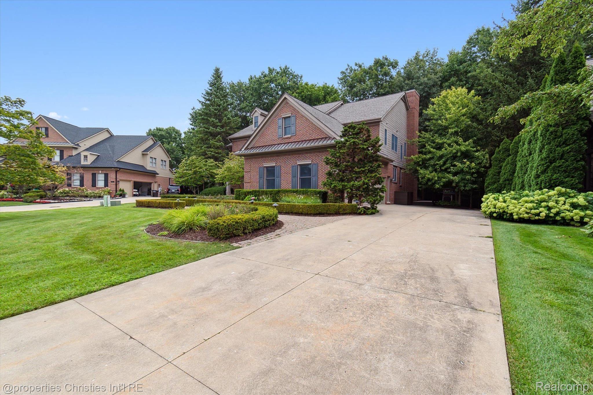 47196 MERION Circle