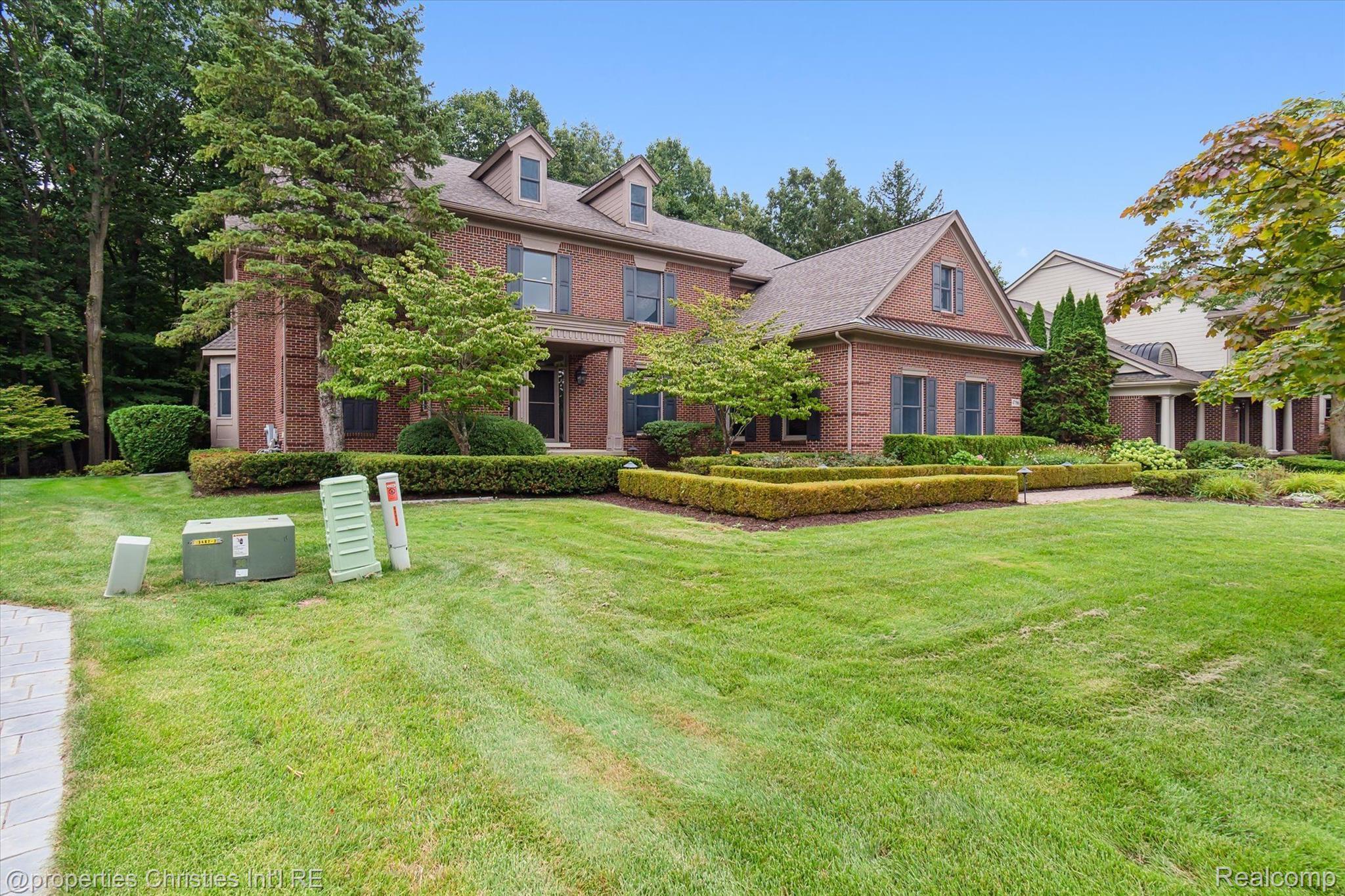 47196 MERION Circle