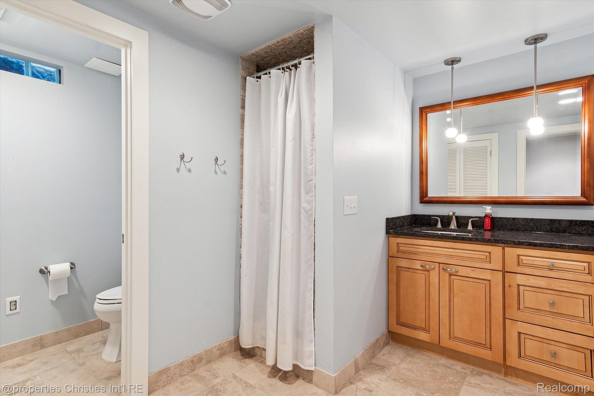 47196 MERION Circle