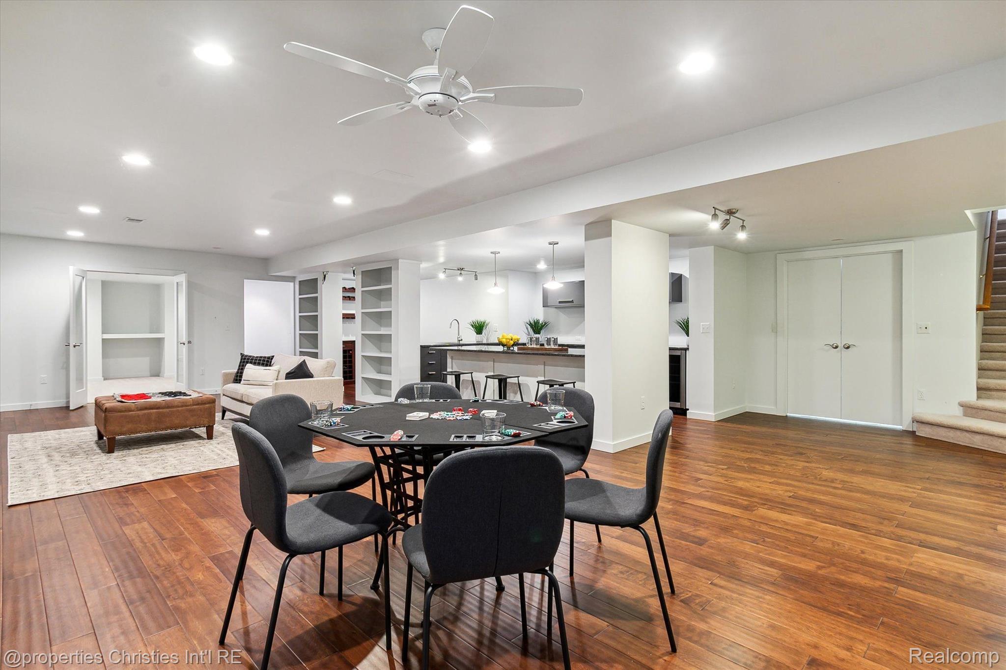 47196 MERION Circle