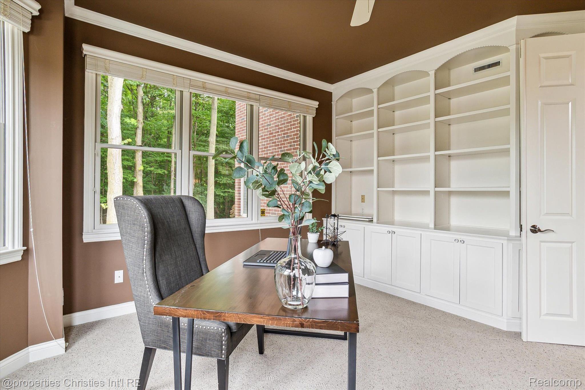 47196 MERION Circle