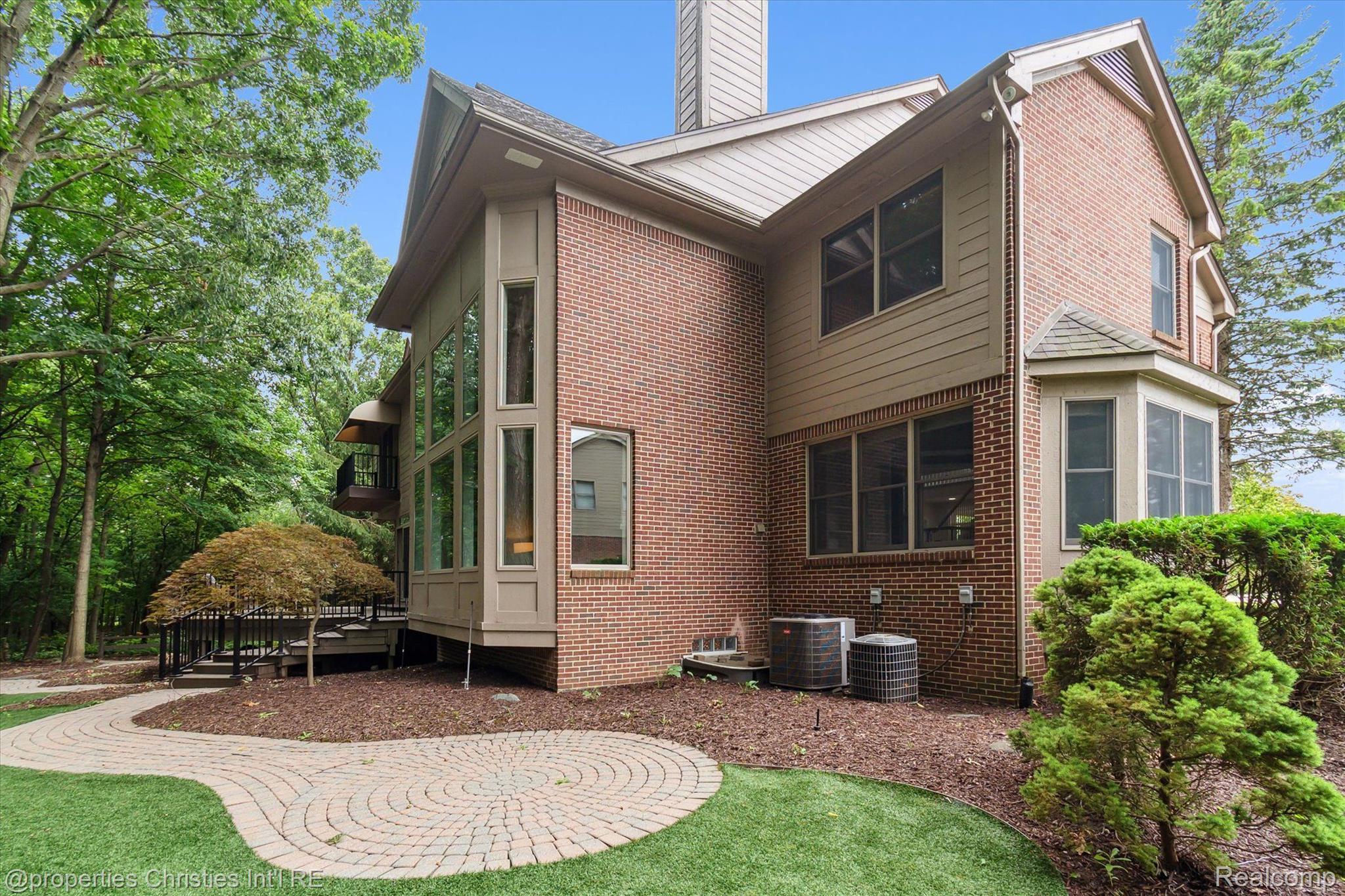 47196 MERION Circle