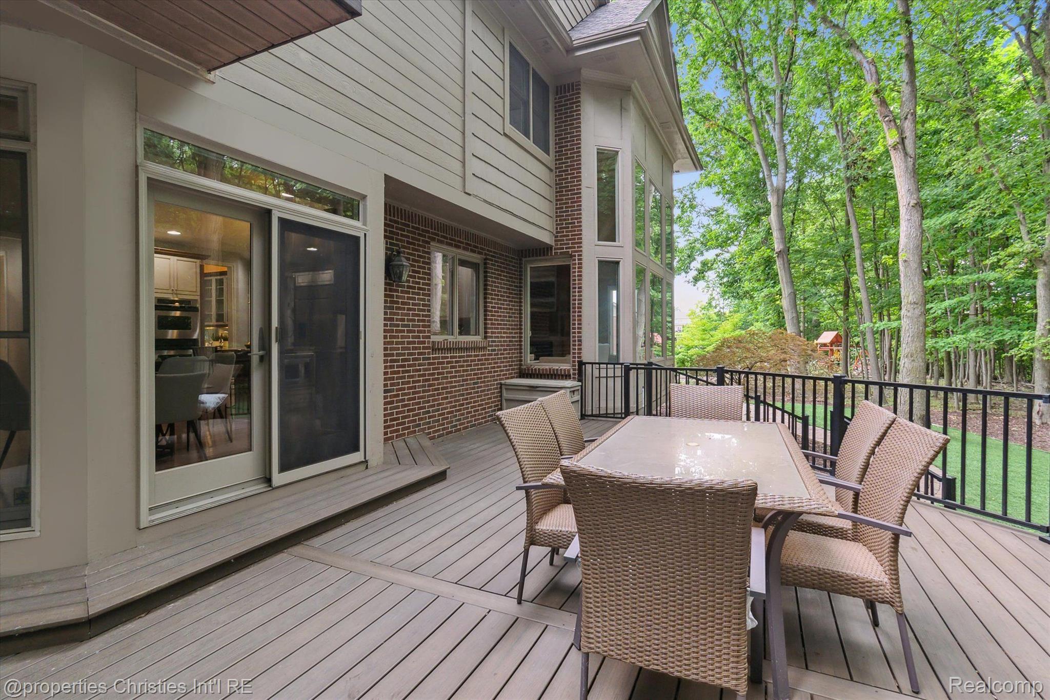 47196 MERION Circle