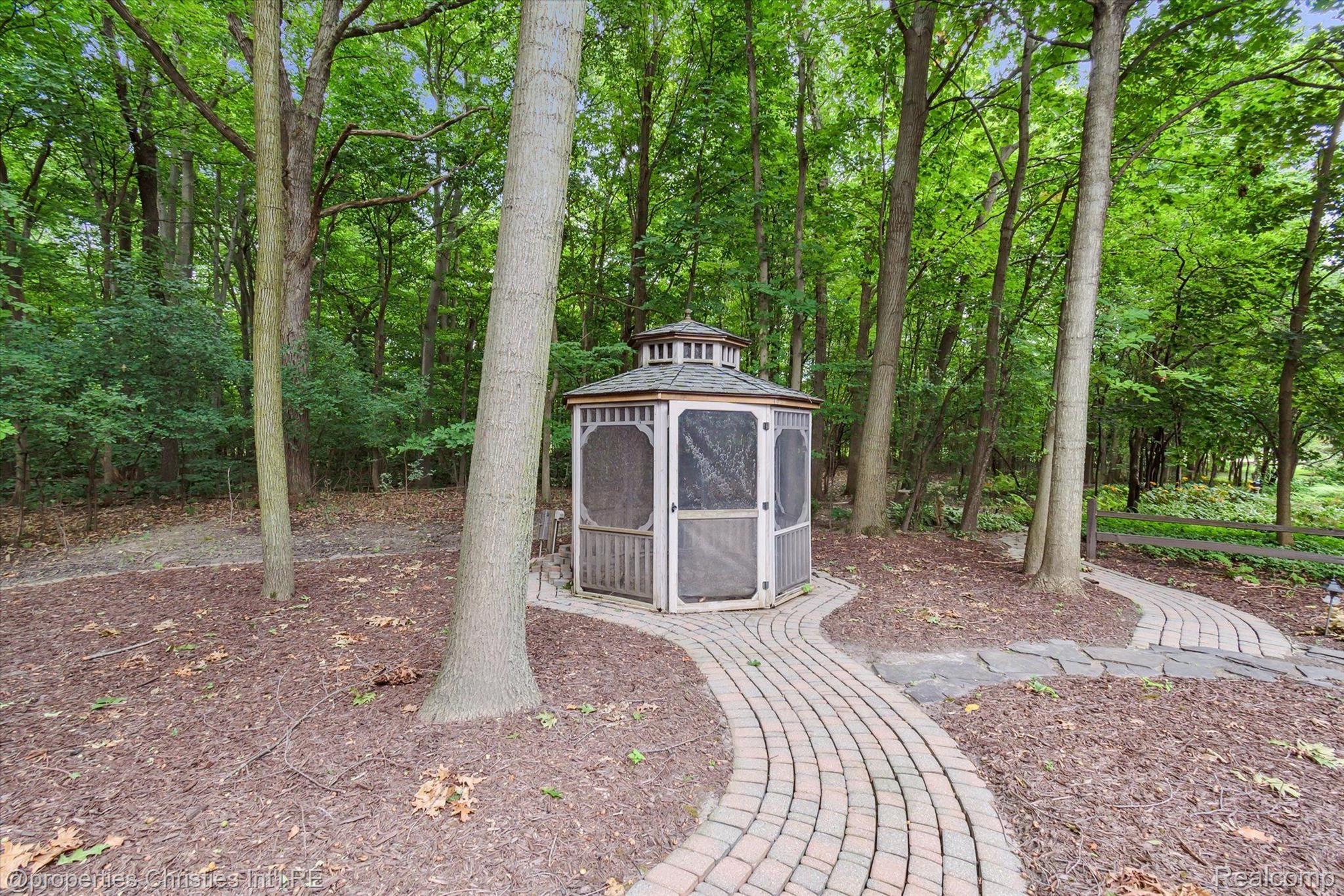 47196 MERION Circle