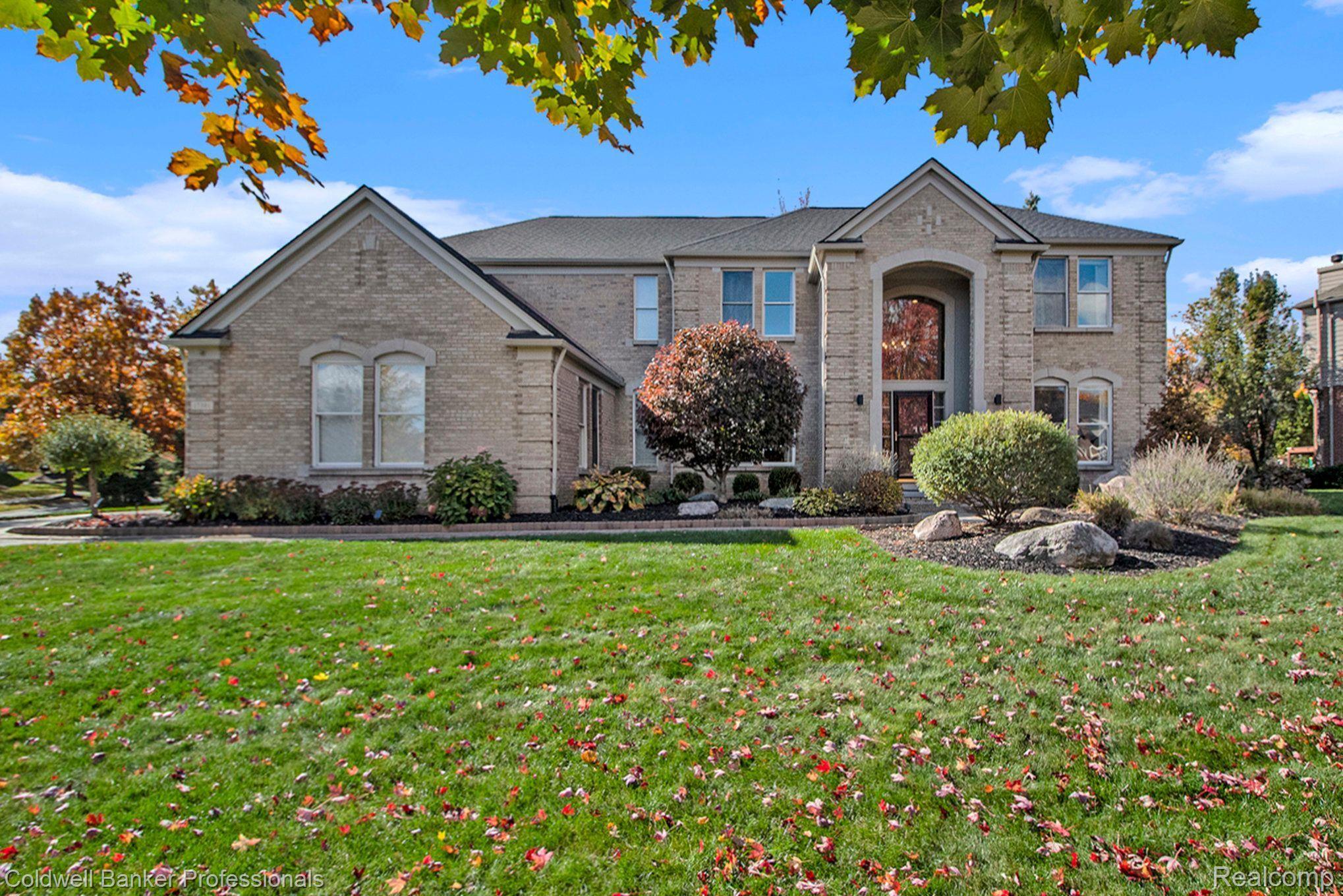 17301 OAK HILL Drive