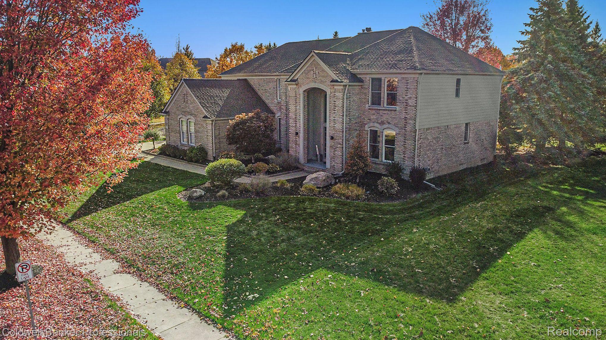 17301 OAK HILL Drive