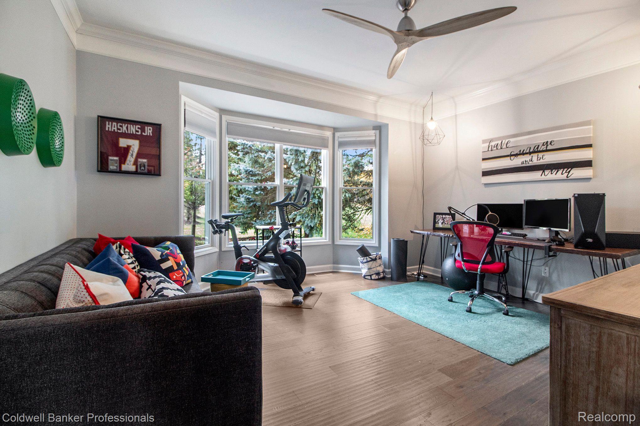 17301 OAK HILL Drive