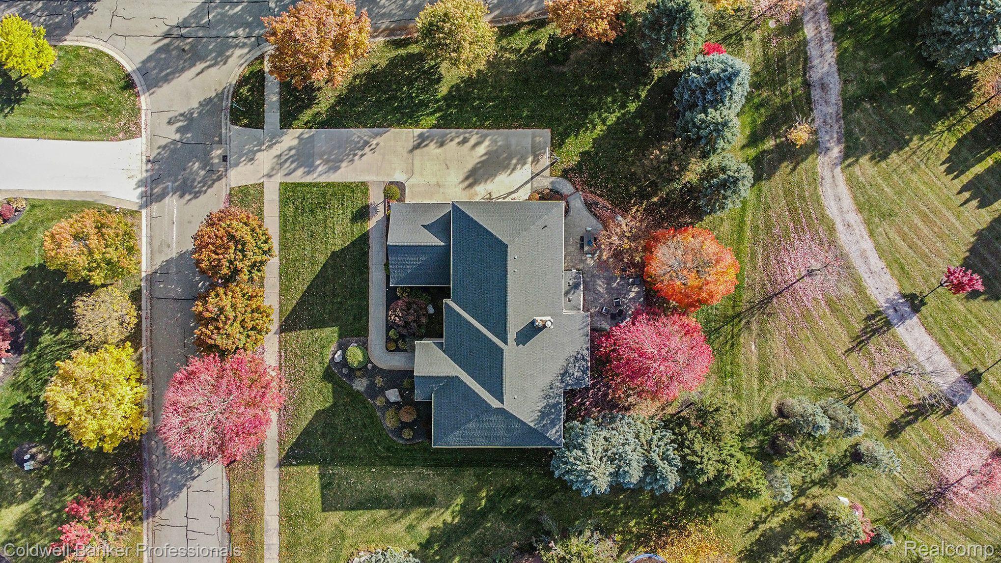17301 OAK HILL Drive