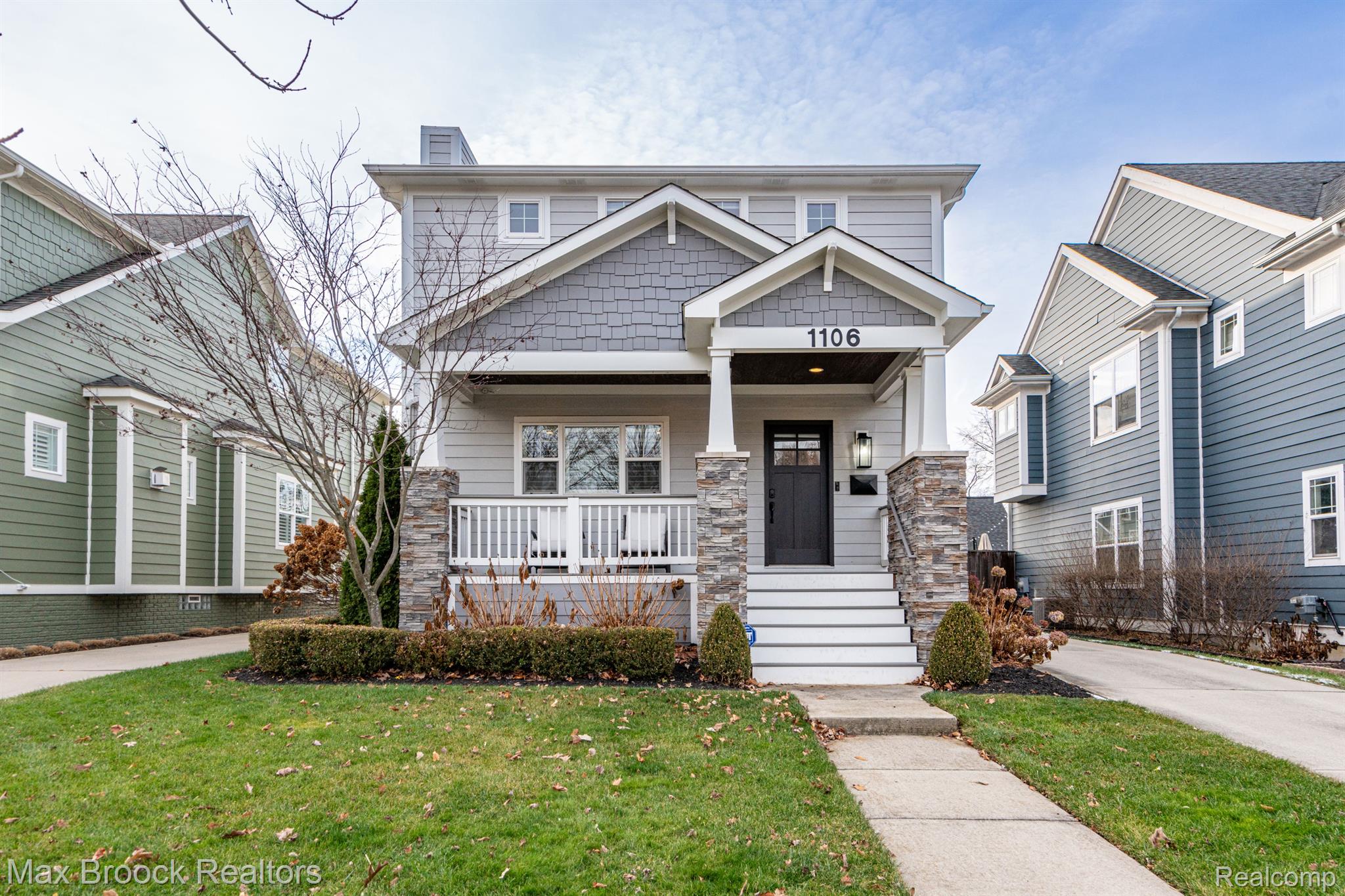 1106 WYANDOTTE Avenue