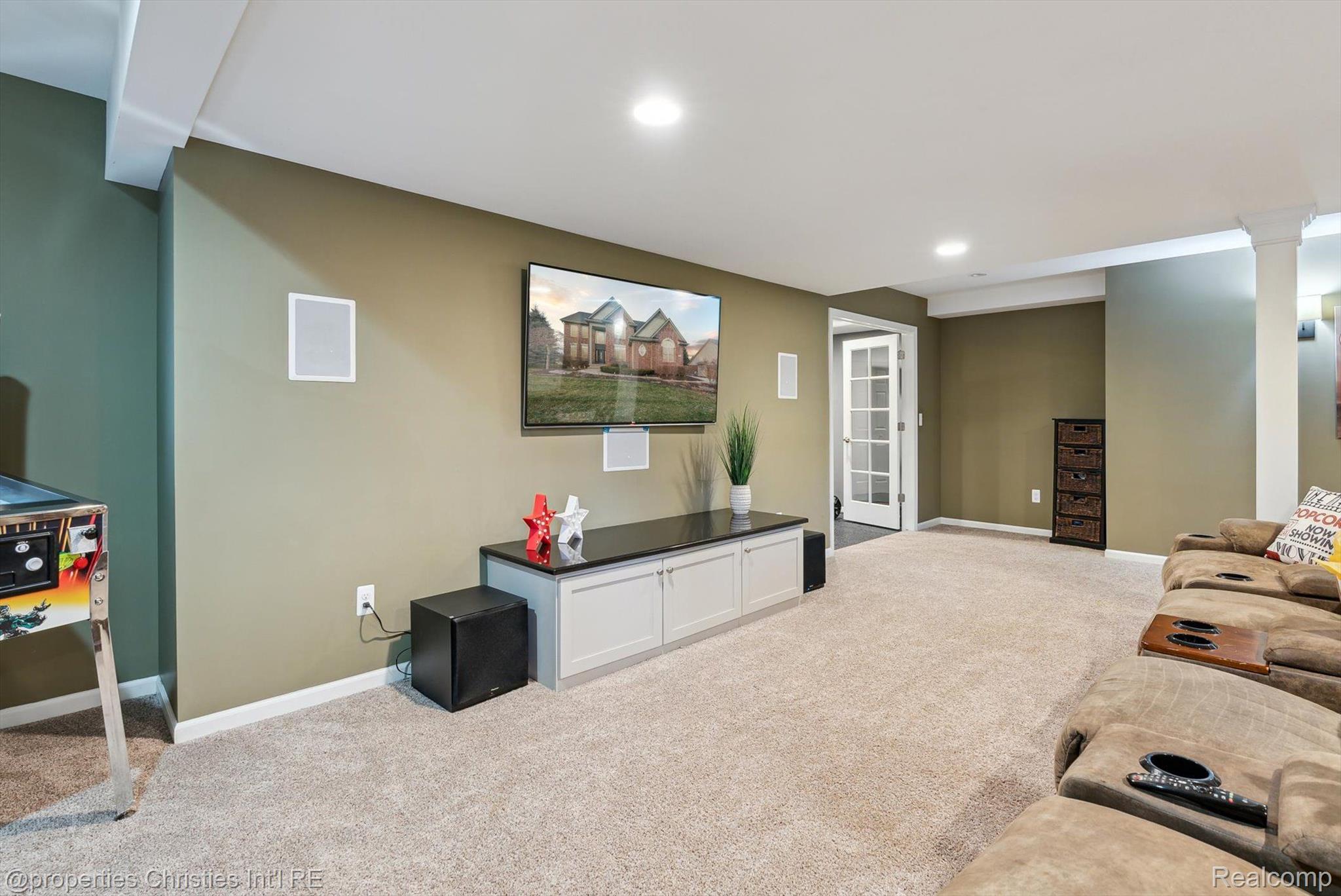 46656 MERION Circle
