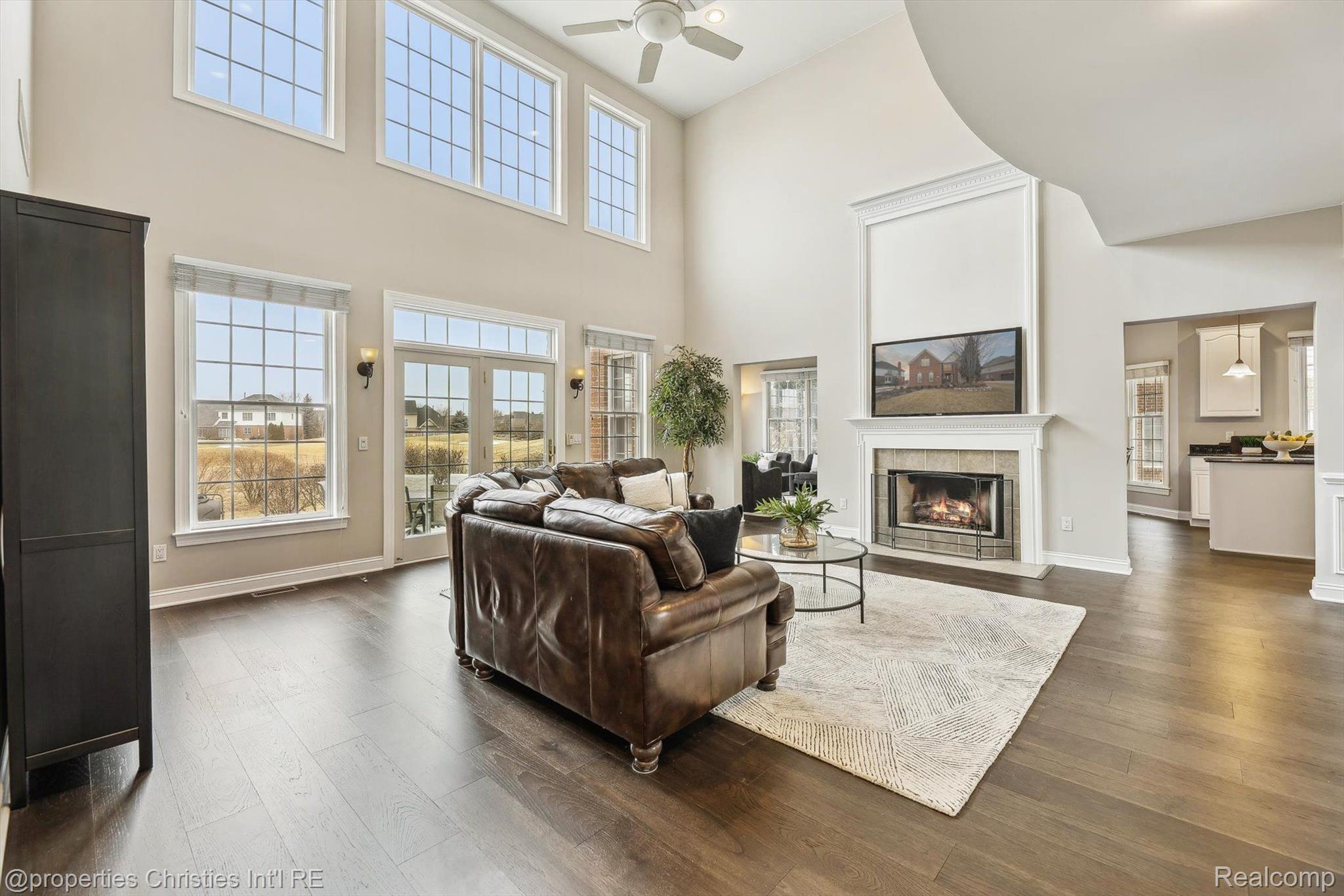 45410 PEBBLE BEACH
