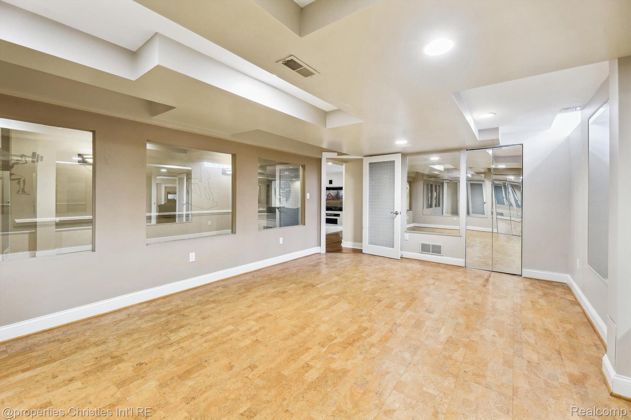 45410 PEBBLE BEACH