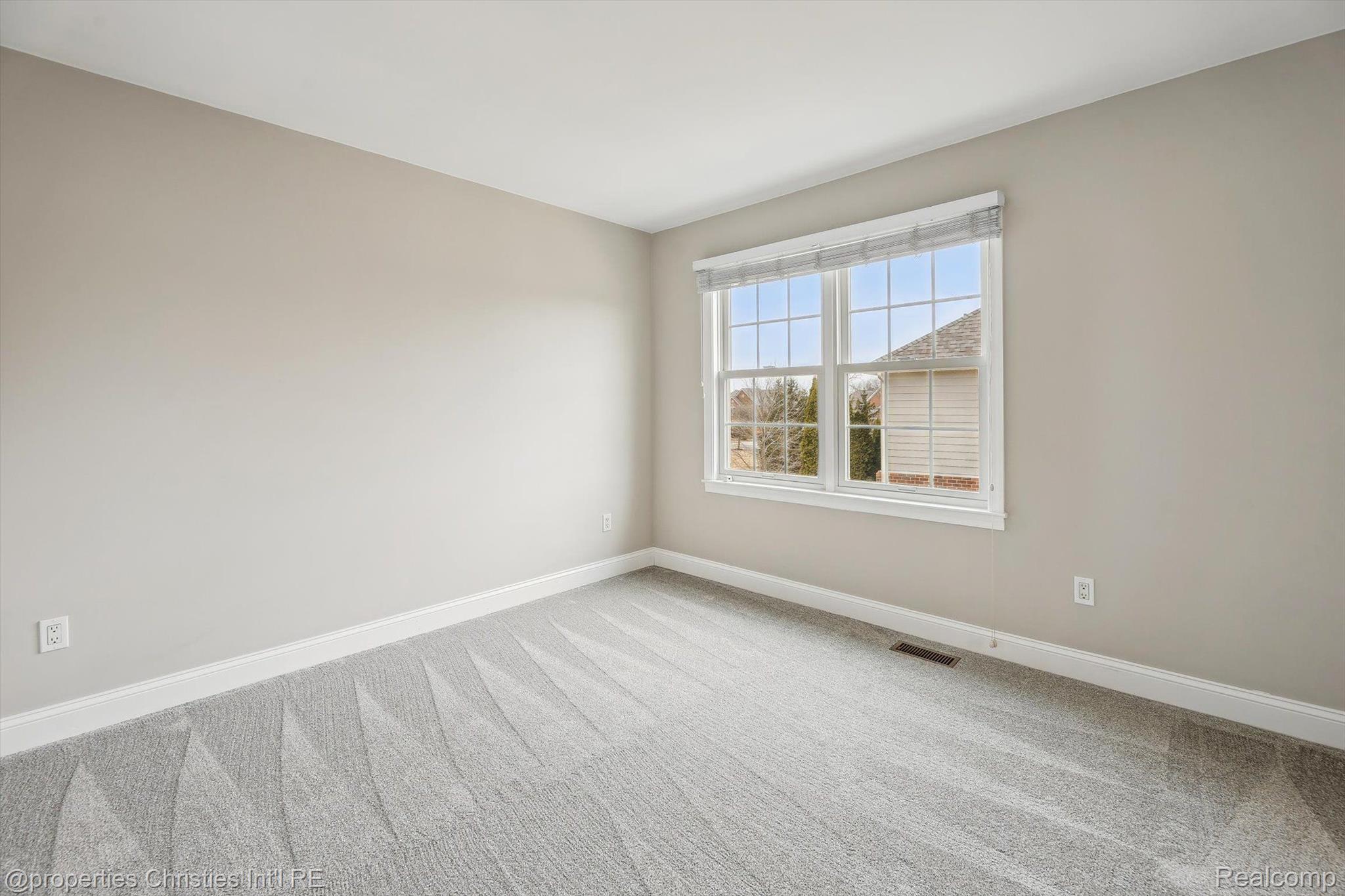 45410 PEBBLE BEACH