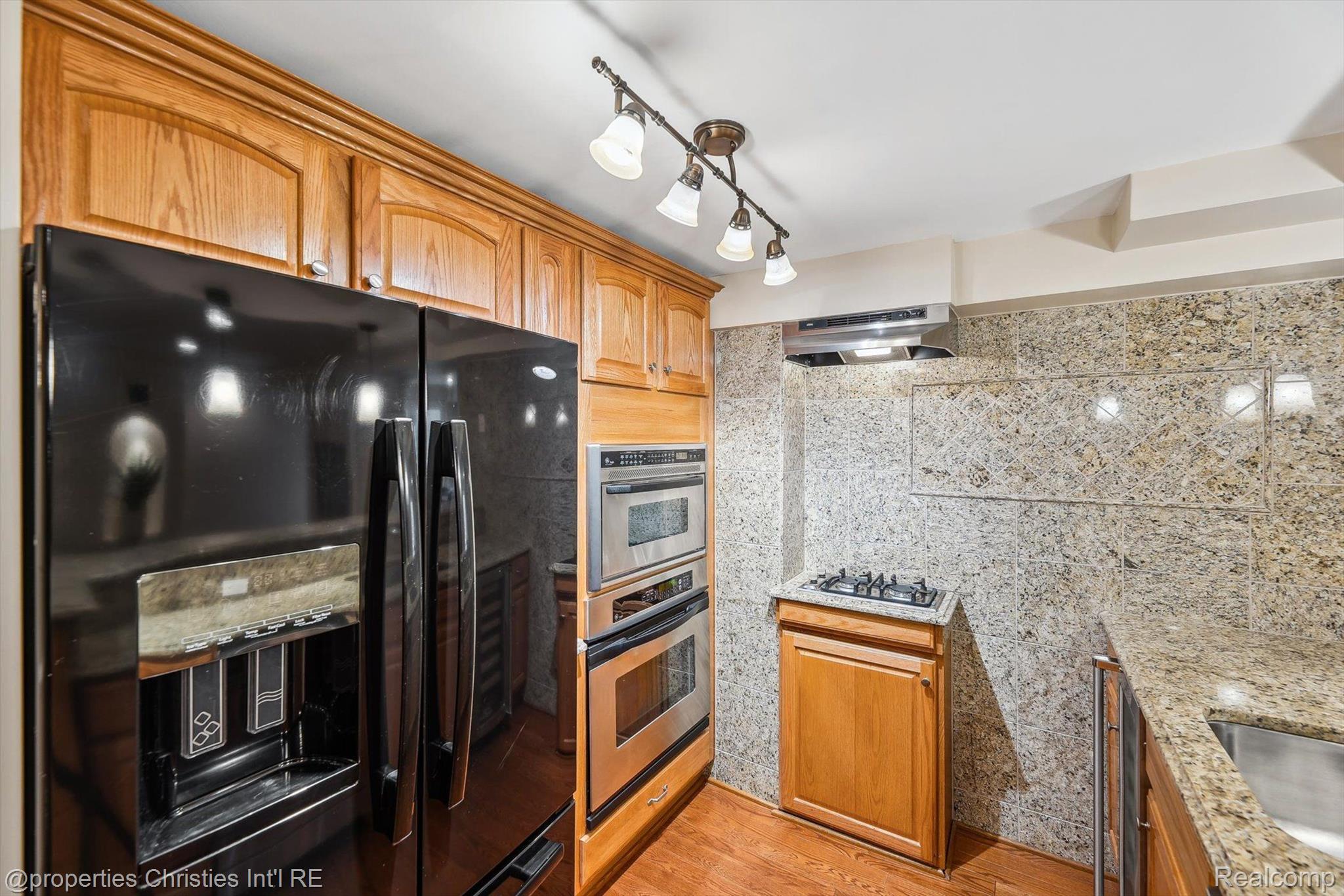 45410 PEBBLE BEACH