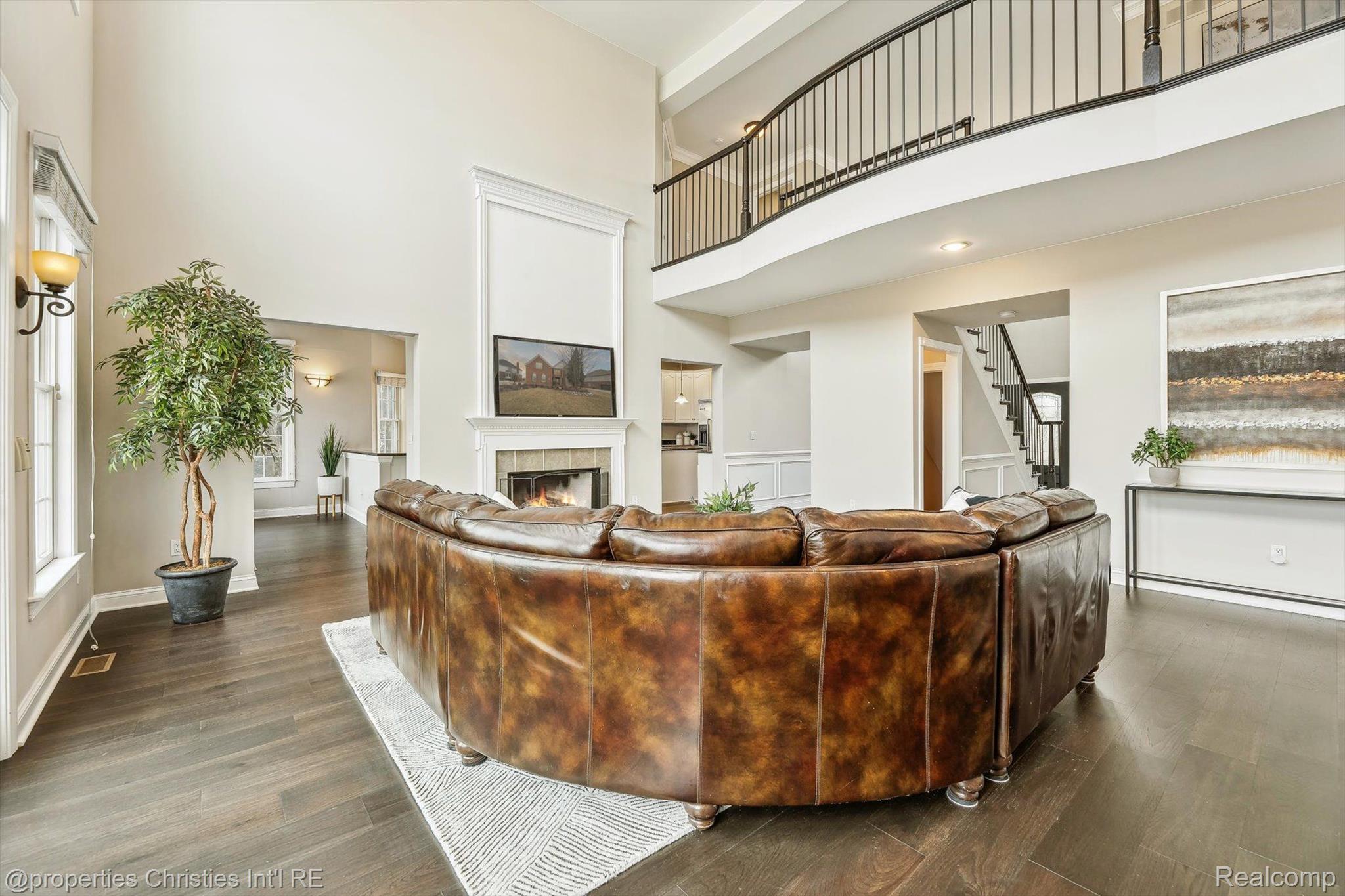 45410 PEBBLE BEACH