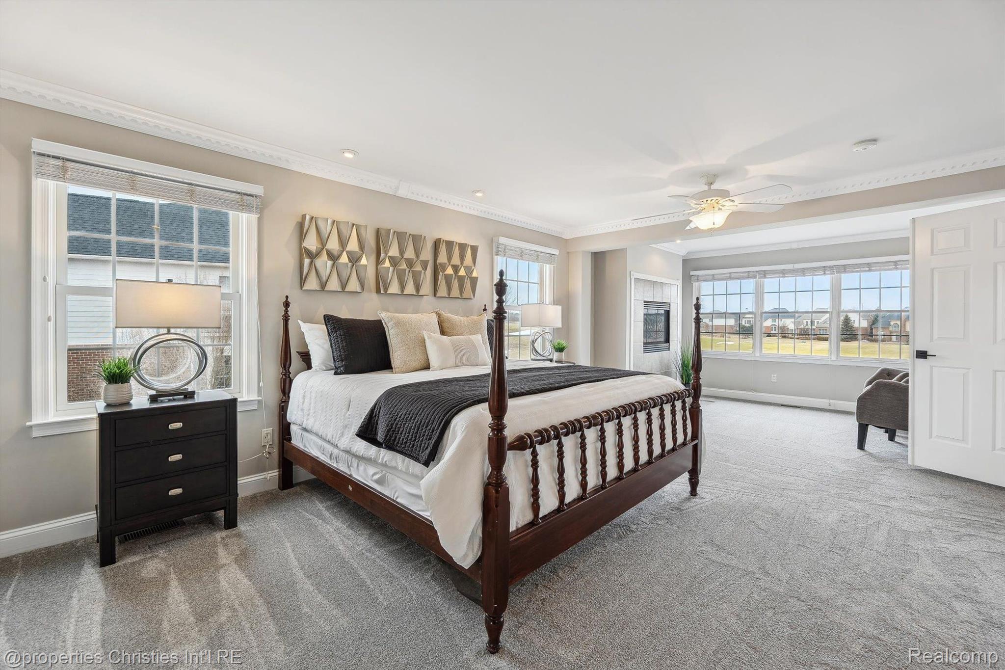 45410 PEBBLE BEACH