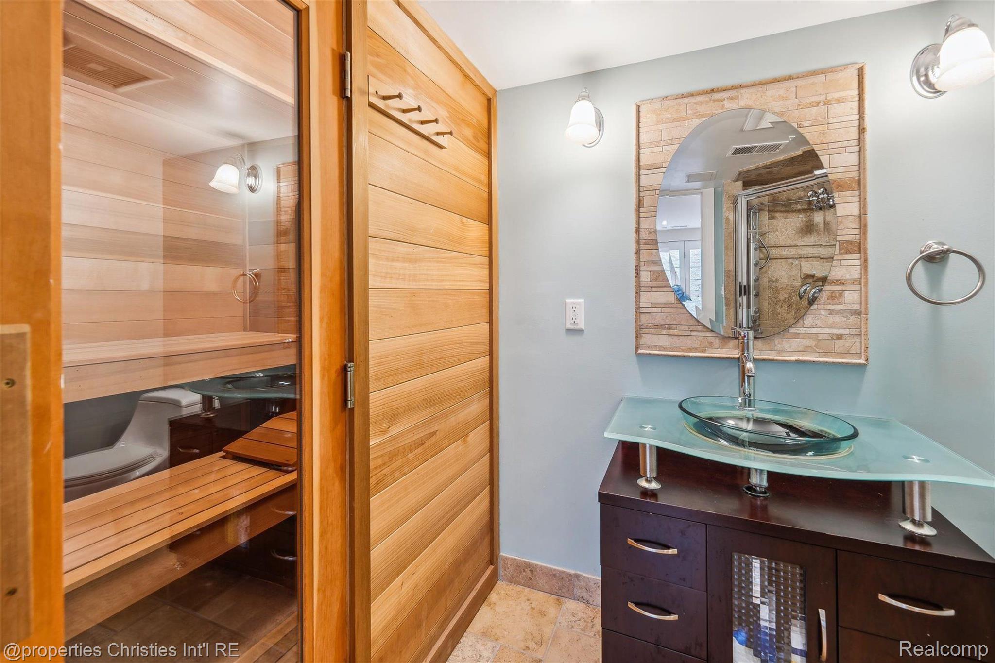 45410 PEBBLE BEACH