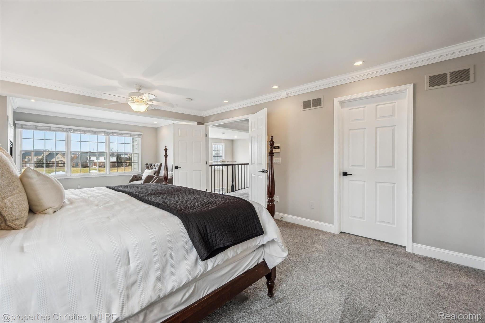 45410 PEBBLE BEACH