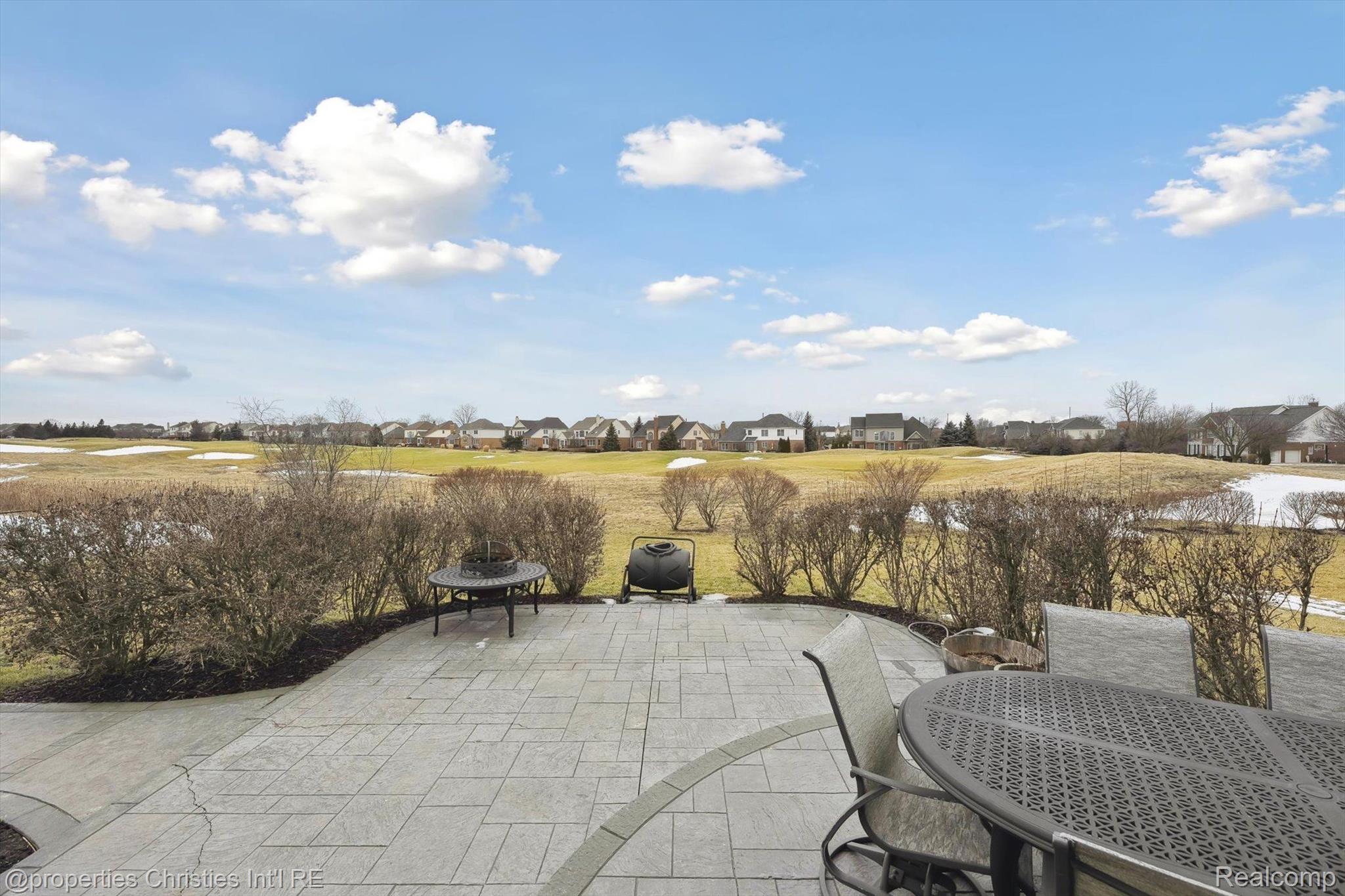 45410 PEBBLE BEACH