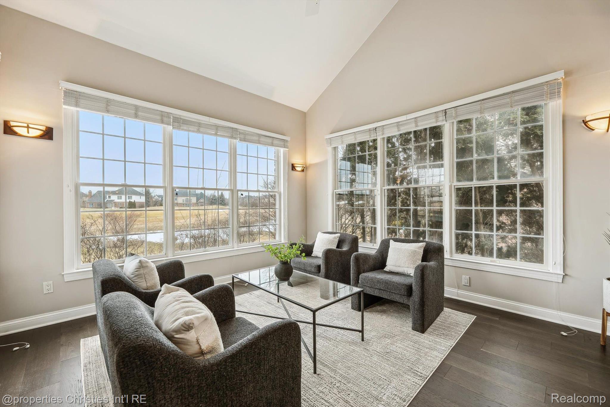 45410 PEBBLE BEACH