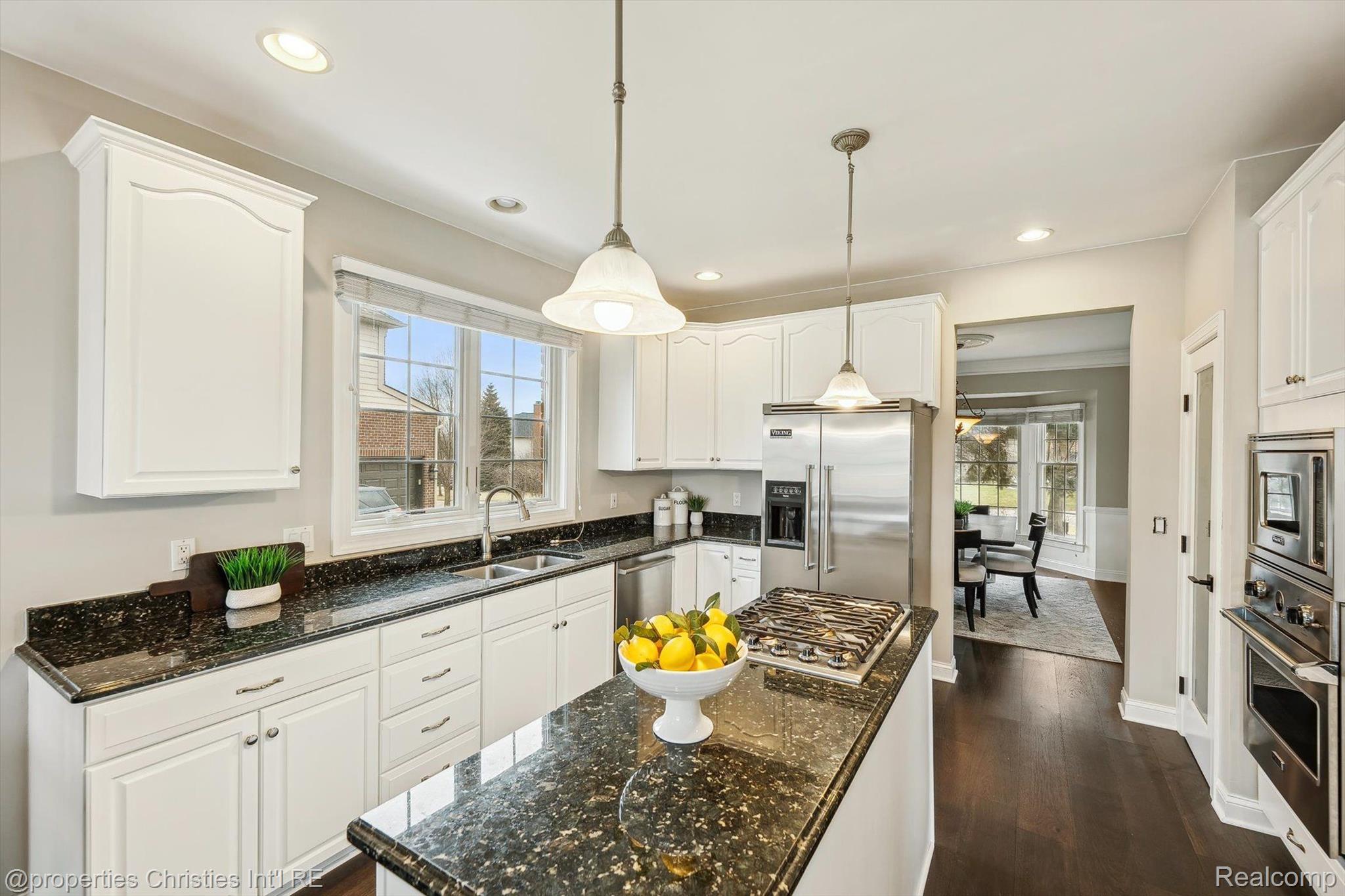 45410 PEBBLE BEACH