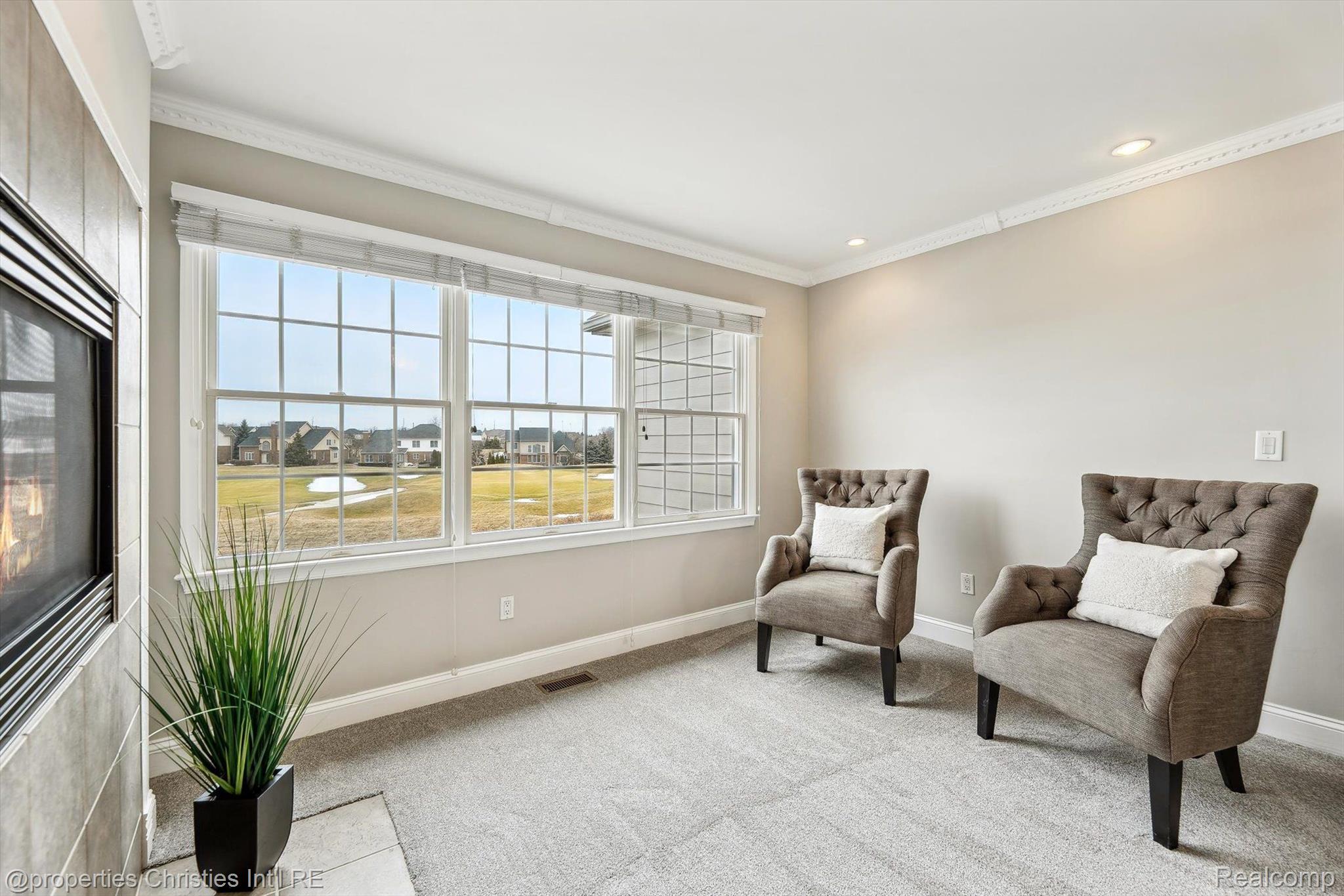 45410 PEBBLE BEACH