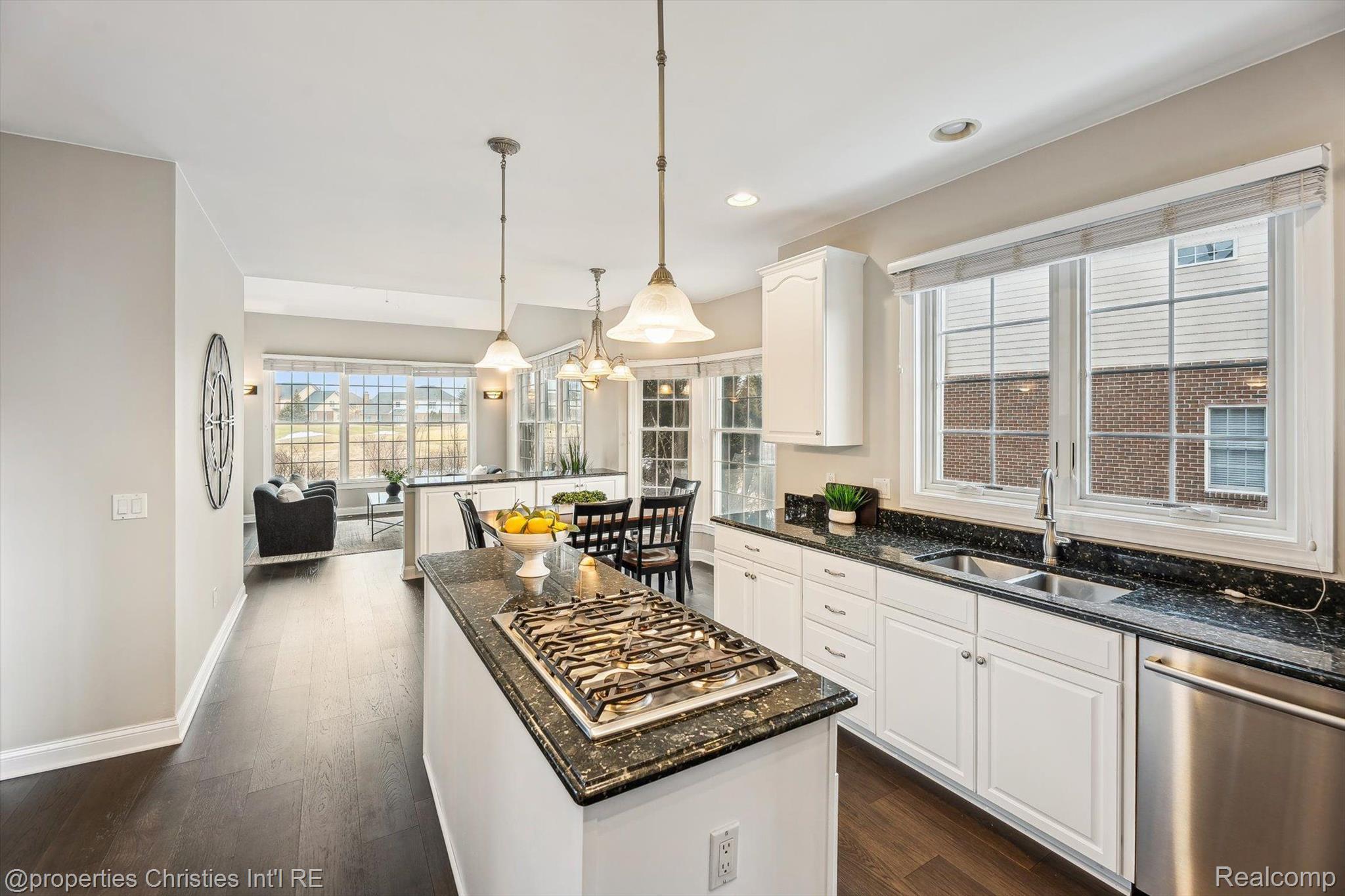45410 PEBBLE BEACH