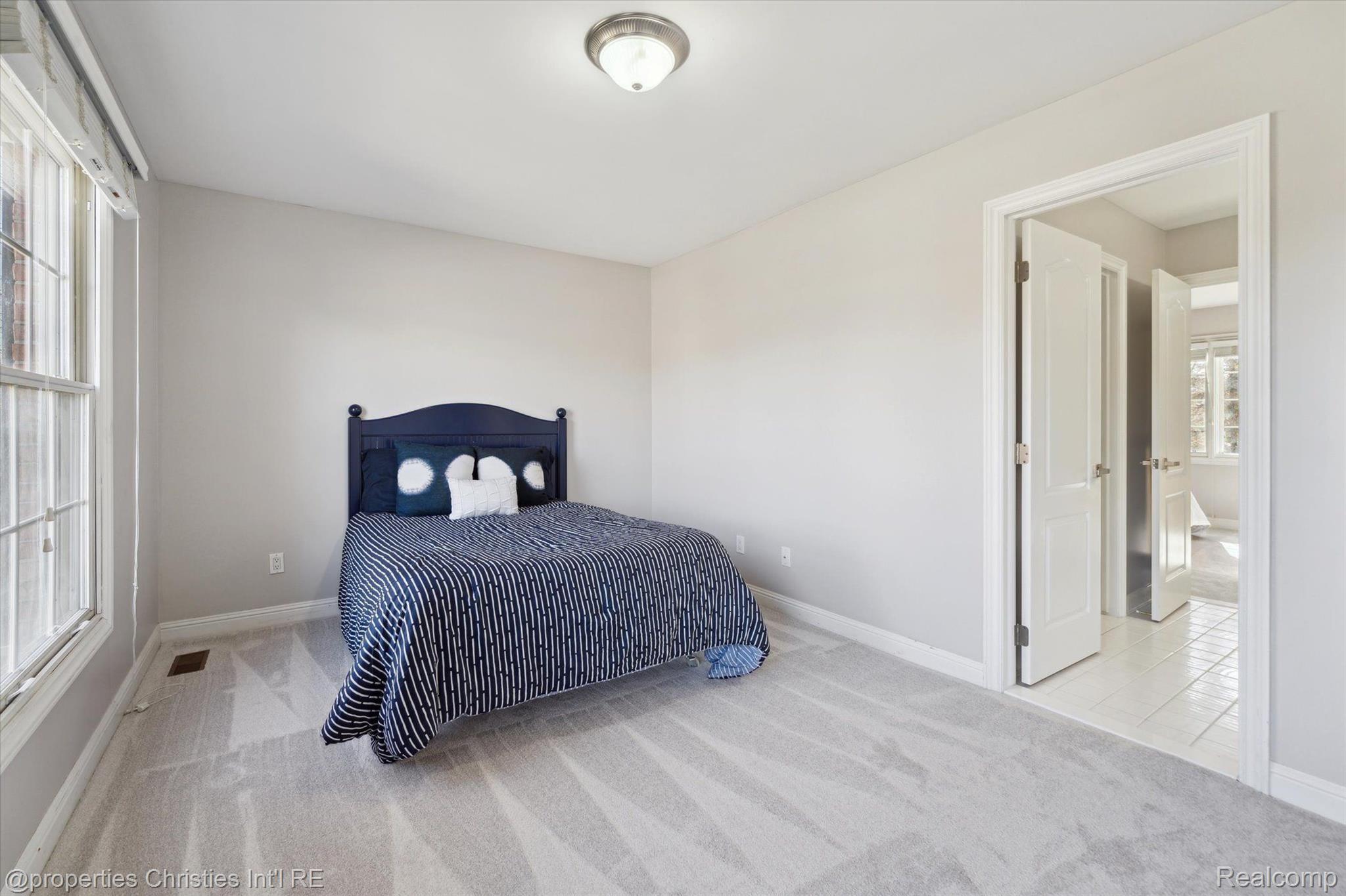 16171 PINE VALLEY Drive