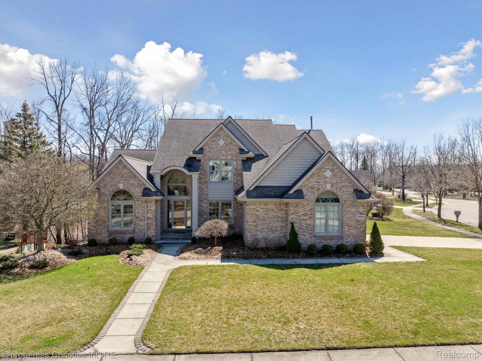 40611 PAISLEY Circle