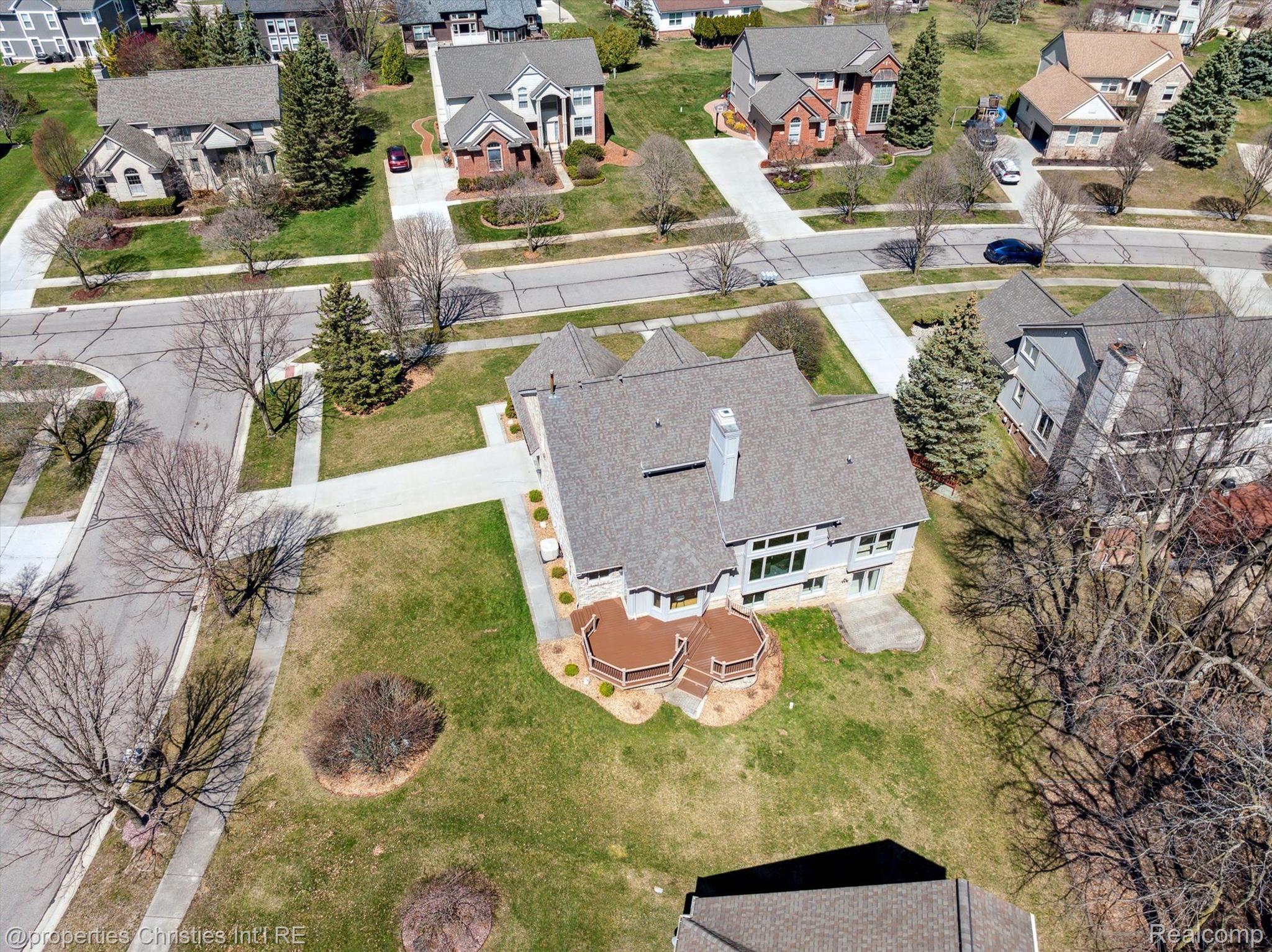 40611 PAISLEY Circle