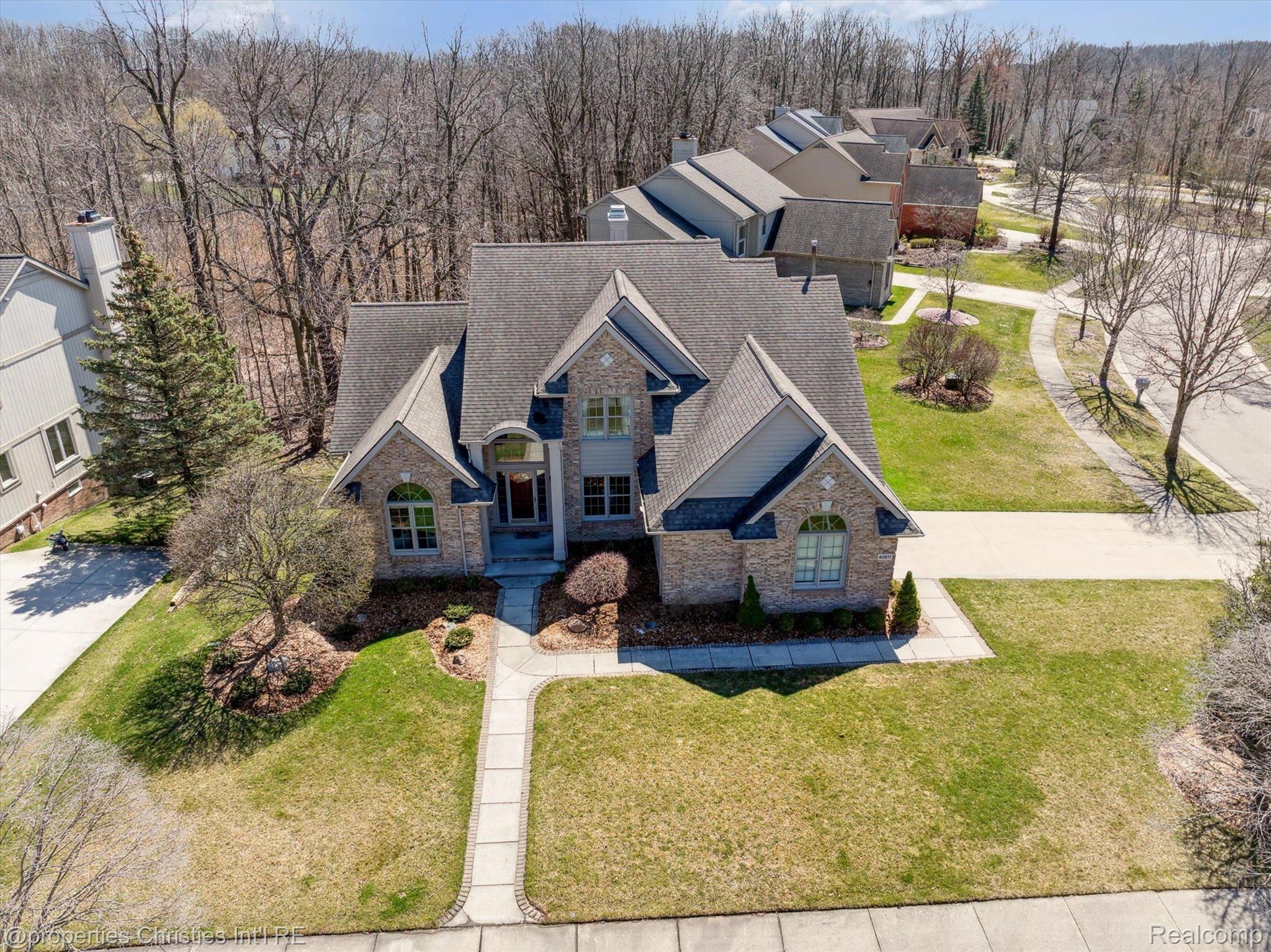 40611 PAISLEY Circle