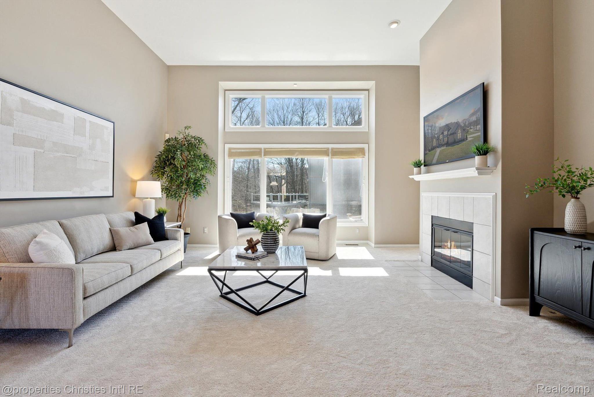 40611 PAISLEY Circle