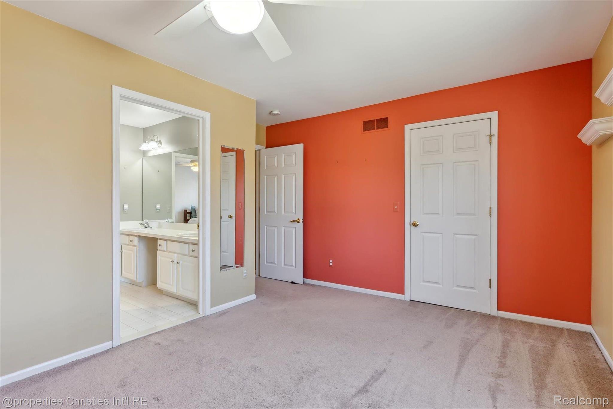 40611 PAISLEY Circle