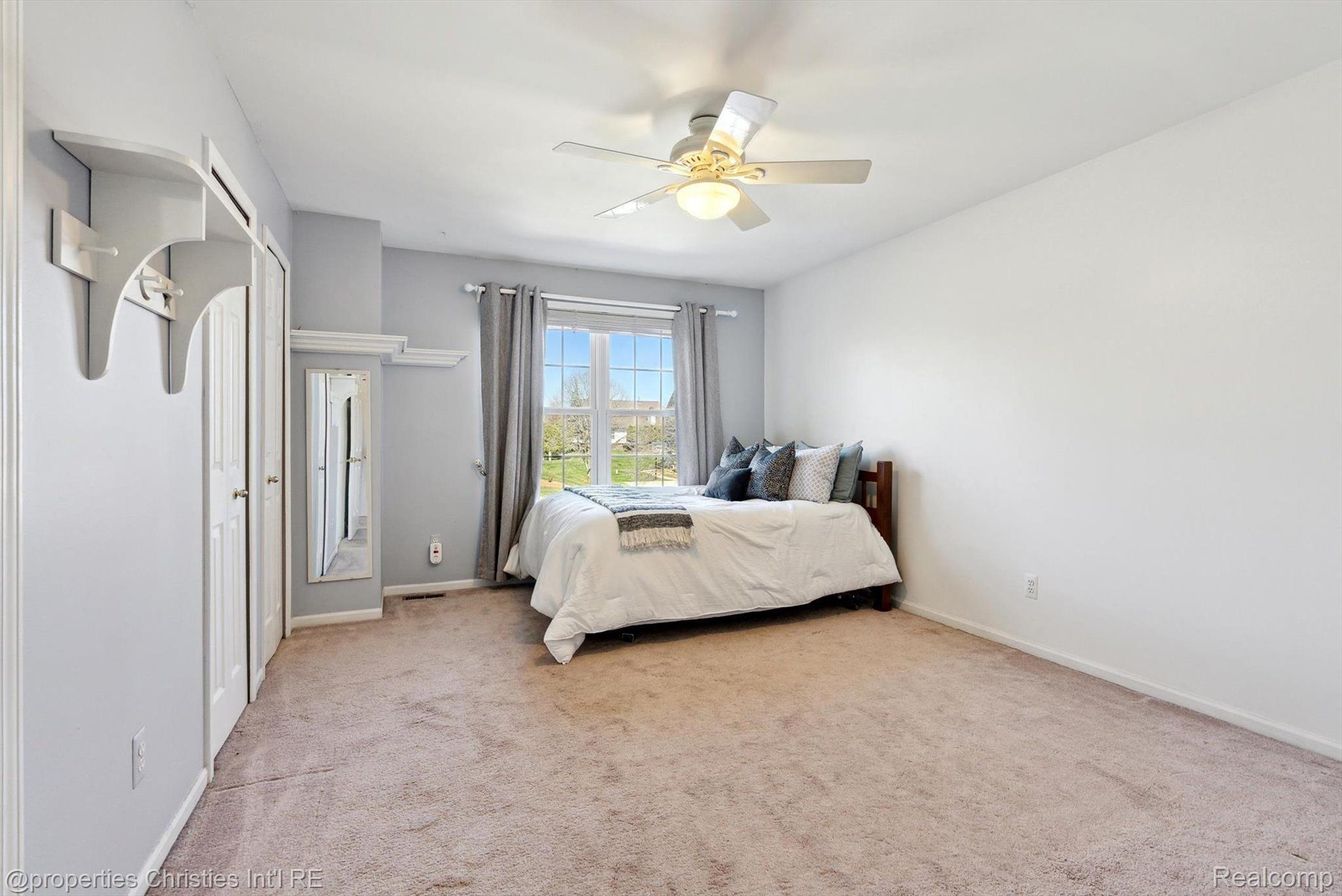 40611 PAISLEY Circle