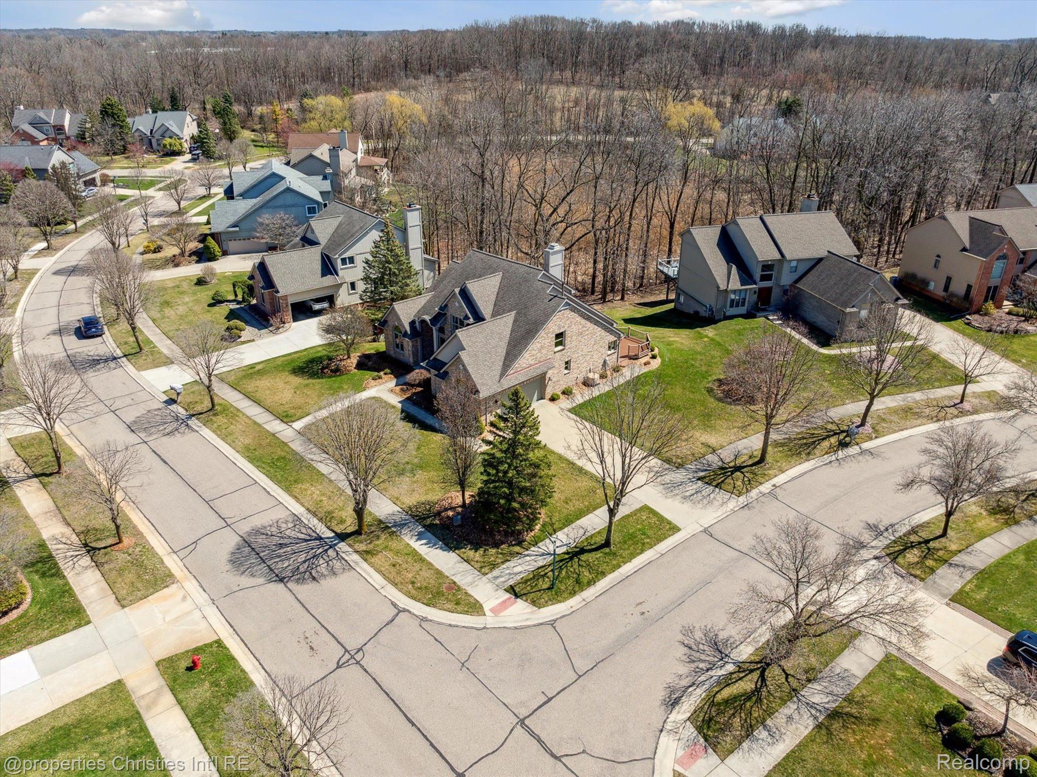 40611 PAISLEY Circle