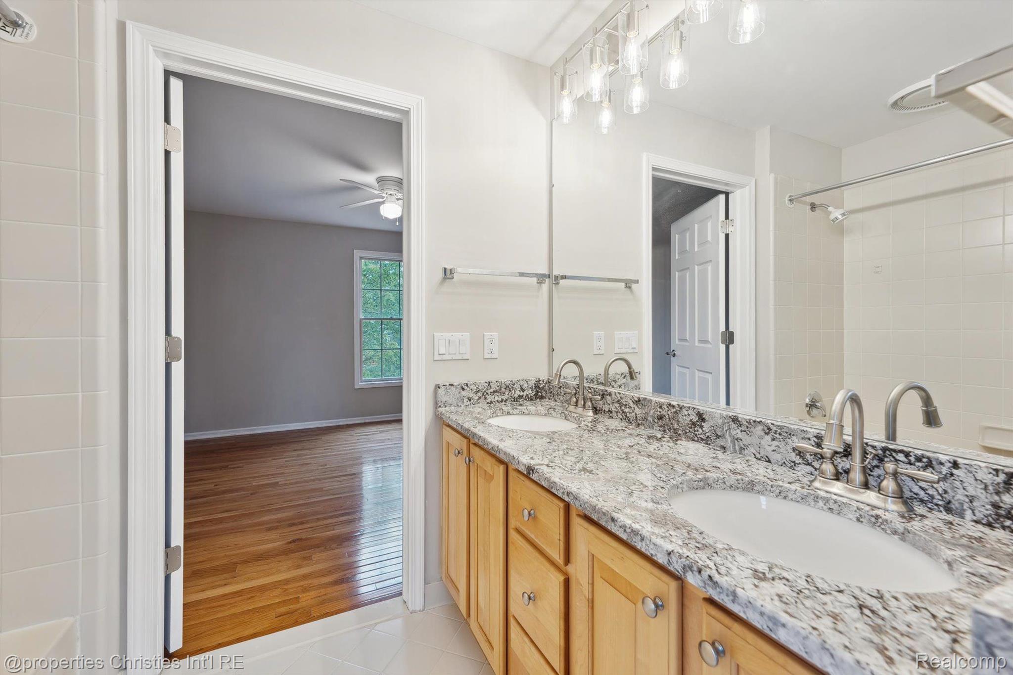 45055 WALNUT RIDGE