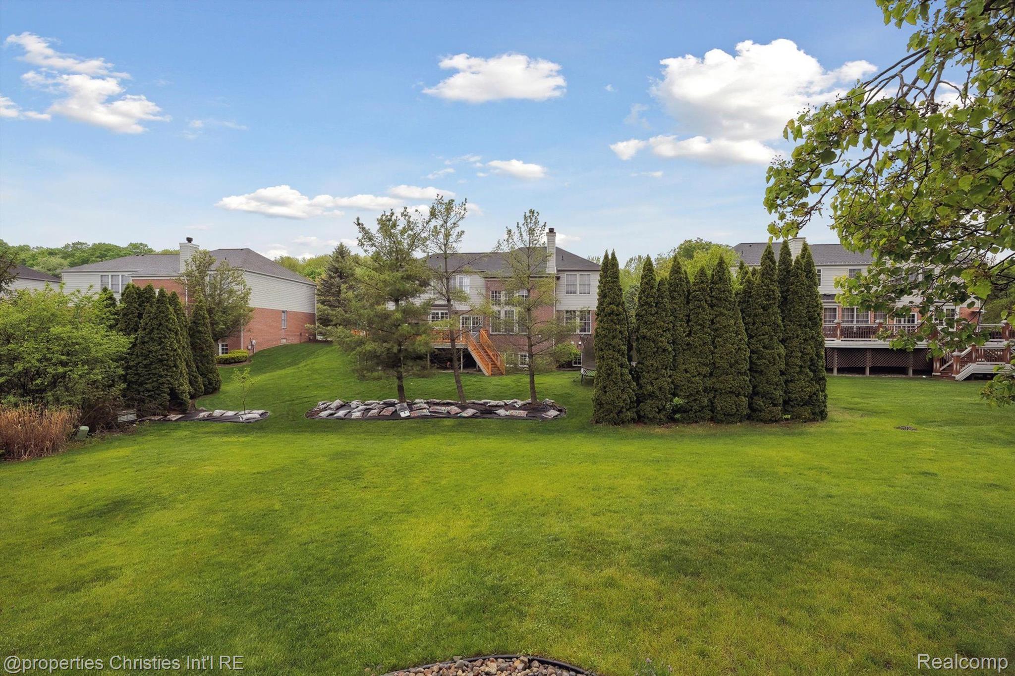 45055 WALNUT RIDGE