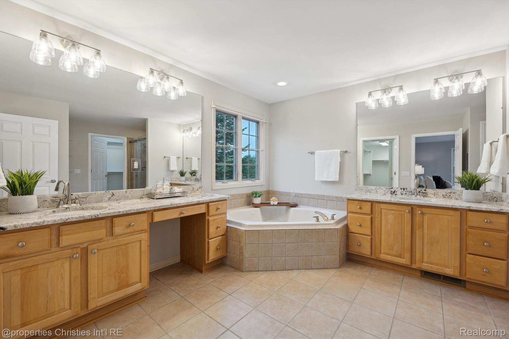 45055 WALNUT RIDGE