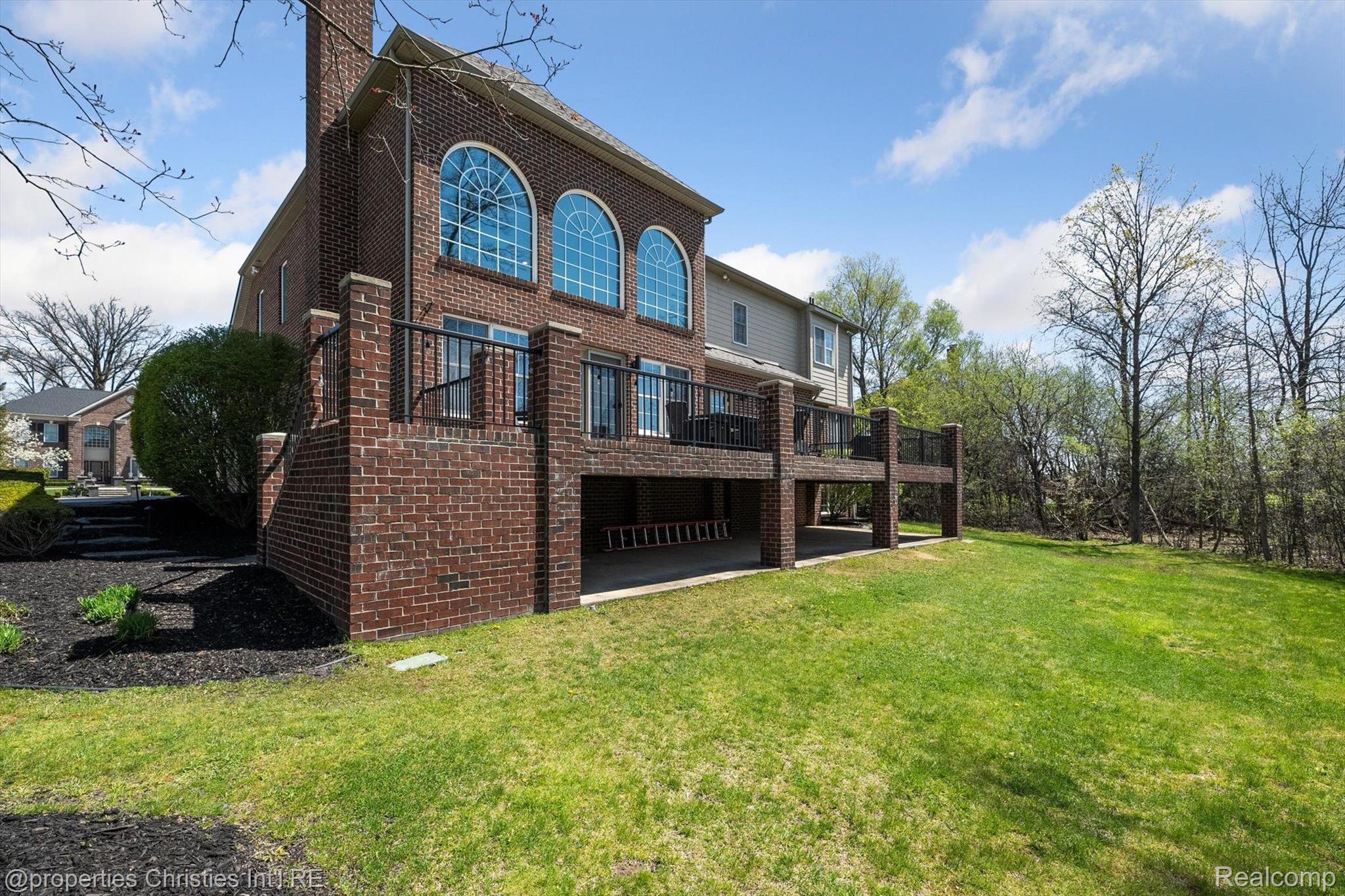 45933 TOURNAMENT Drive