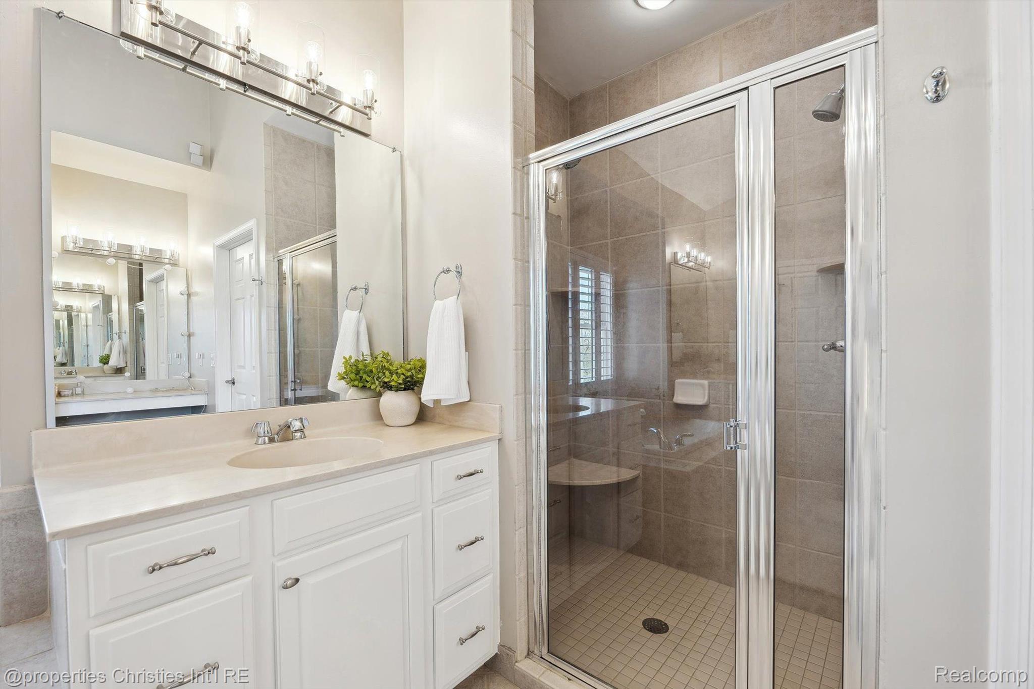 45933 TOURNAMENT Drive