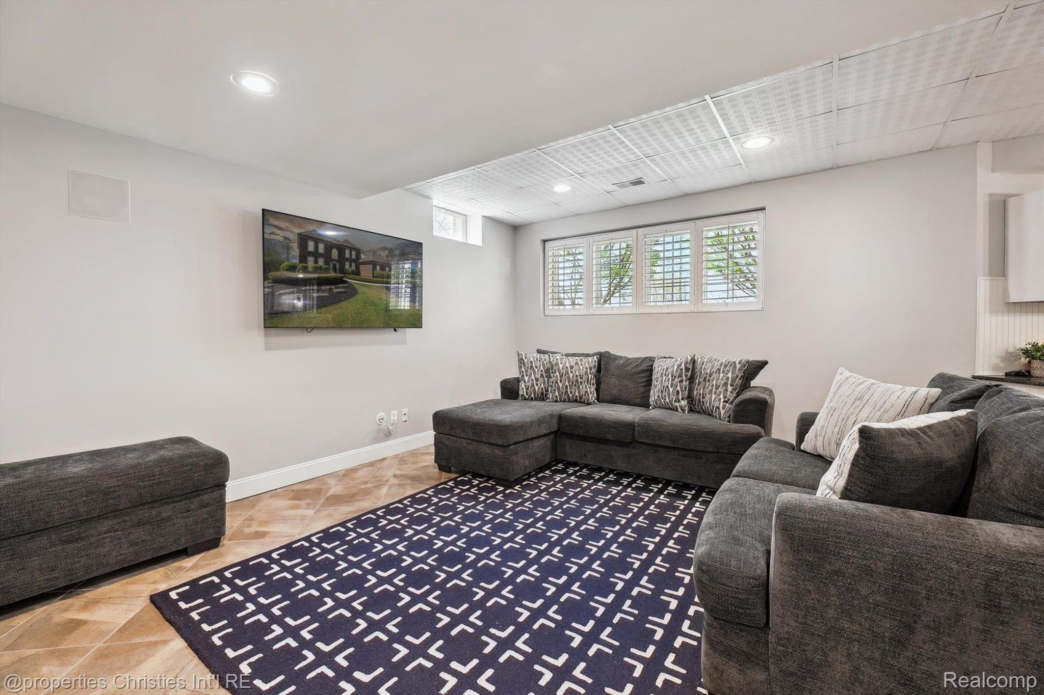 45933 TOURNAMENT Drive