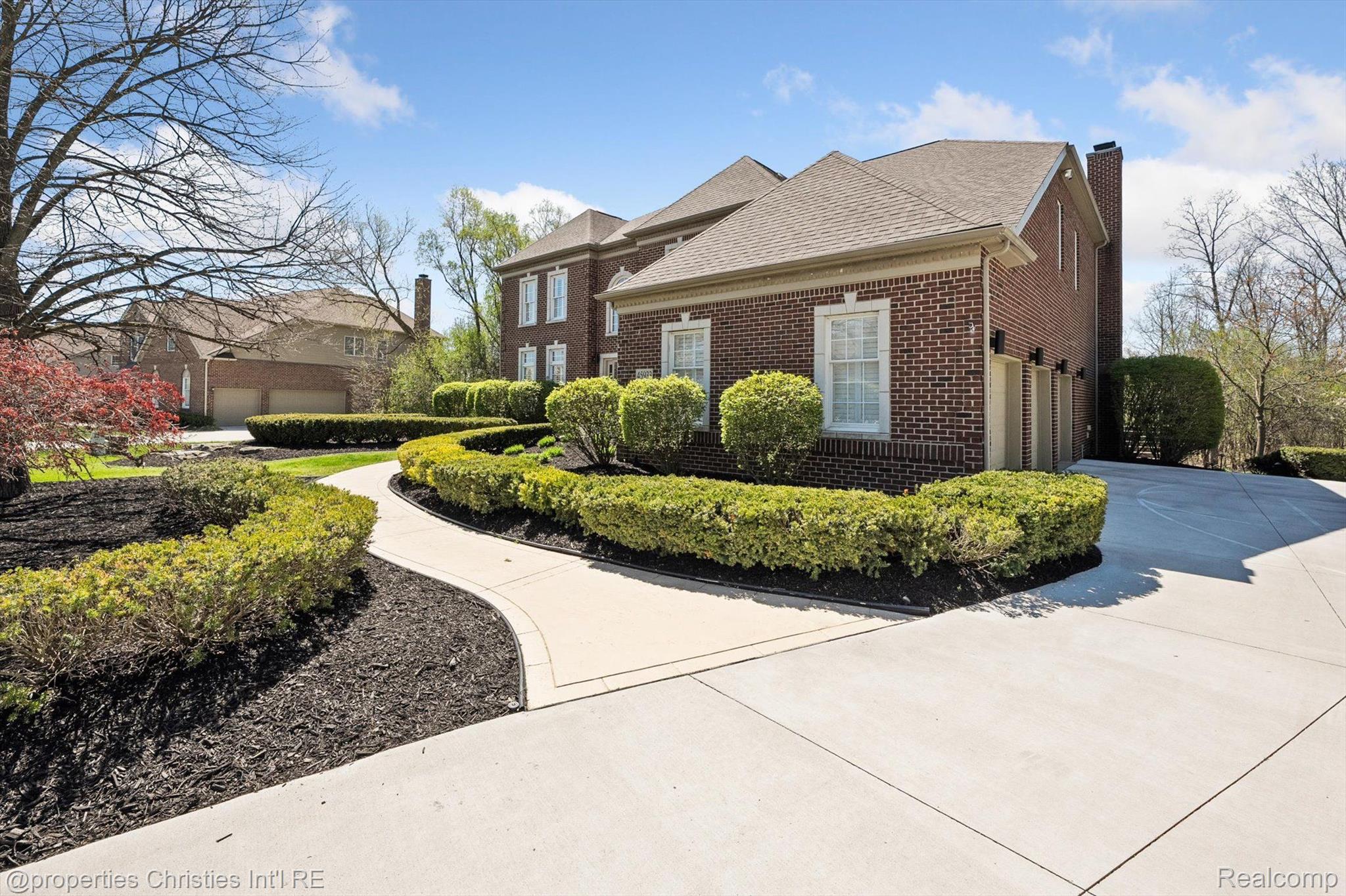 45933 TOURNAMENT Drive