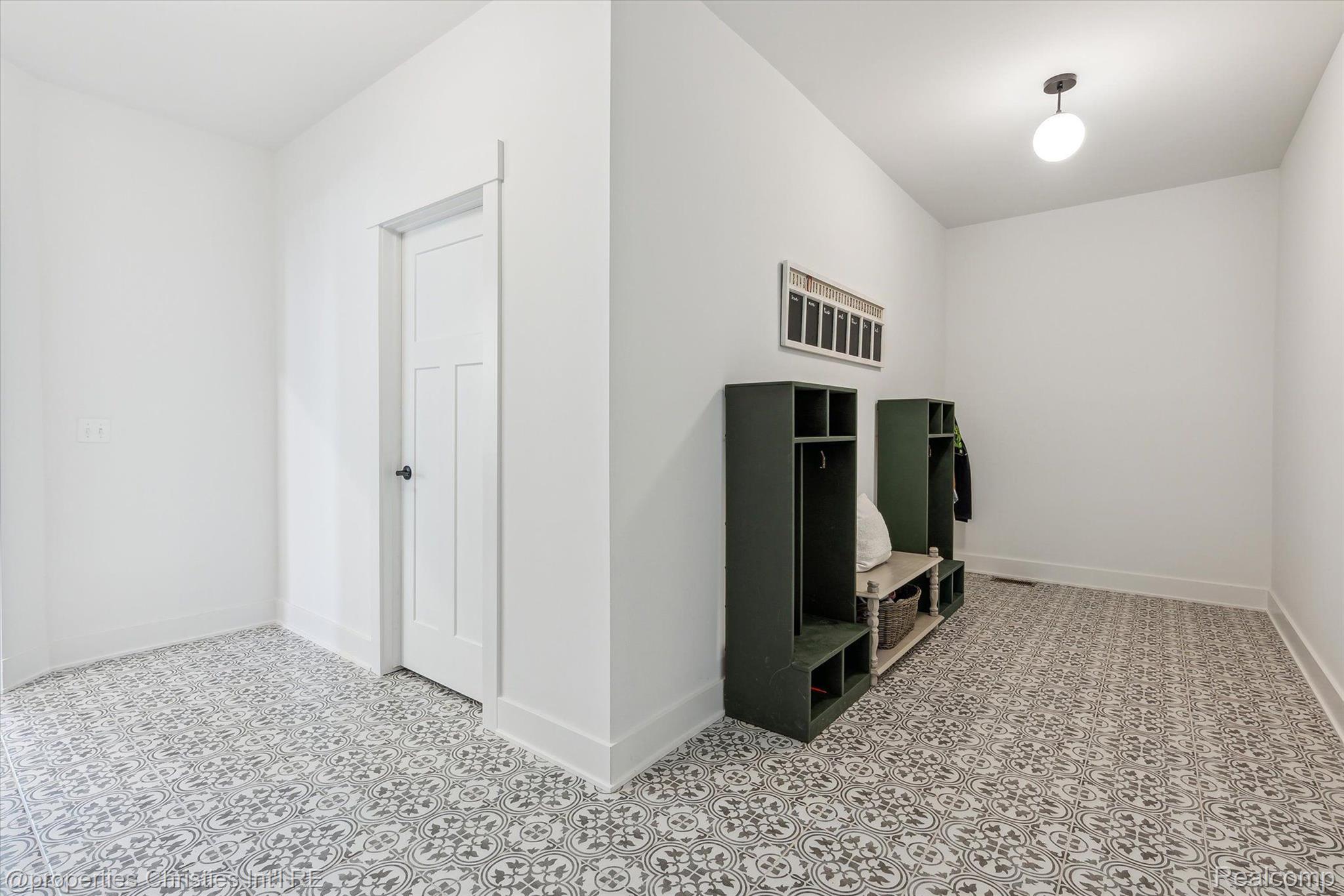 44444 THORNAPPLE Lane