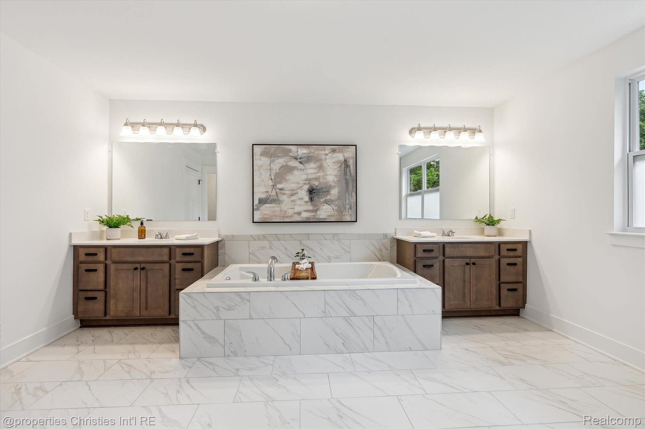 44444 THORNAPPLE Lane